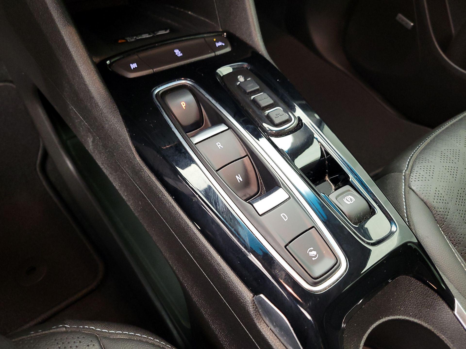 Thumbnail: 2022 Chevrolet Bolt EV - 18