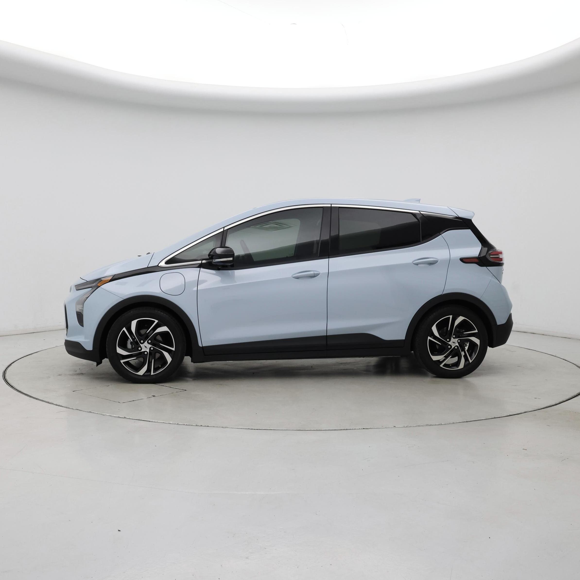 Thumbnail: 2022 Chevrolet Bolt EV - 3