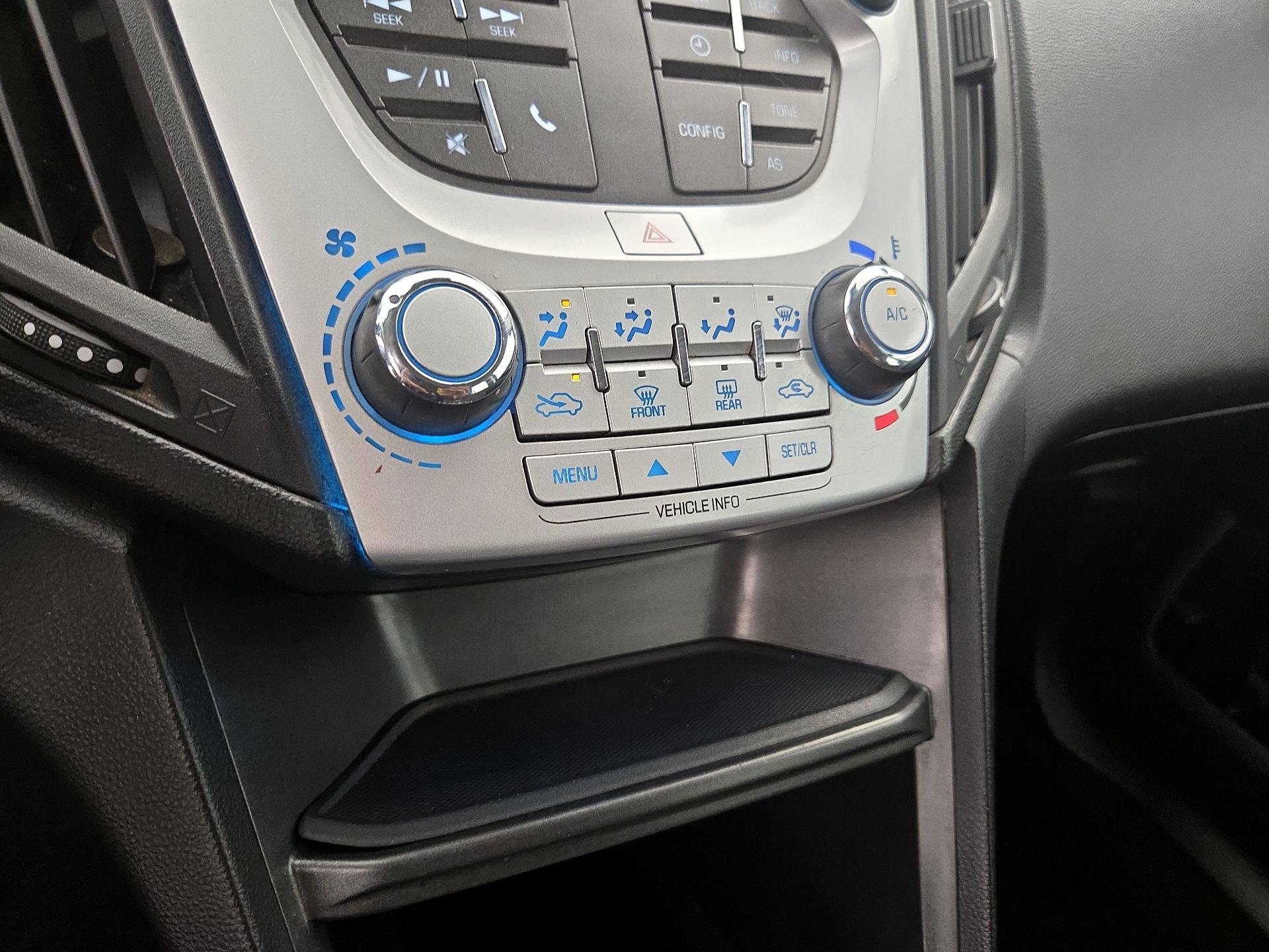 Thumbnail: 2017 Chevrolet Equinox - 15