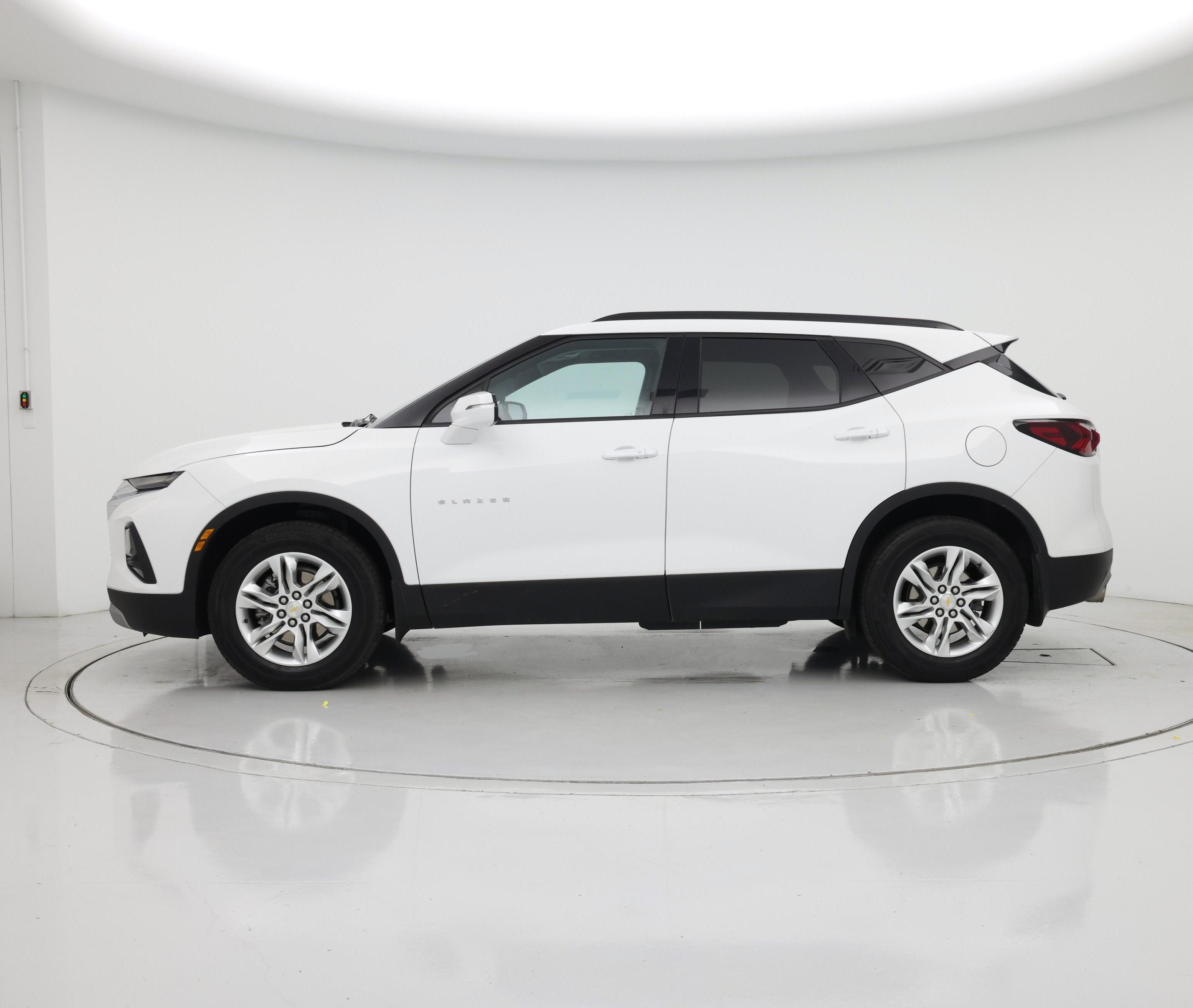 Thumbnail: 2021 Chevrolet Blazer - 3