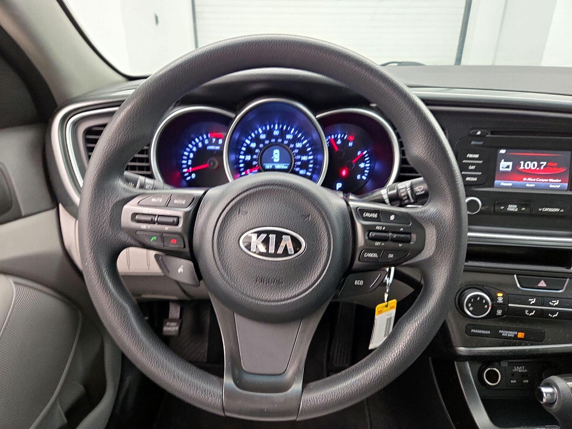 Thumbnail: 2014 Kia Optima - 10