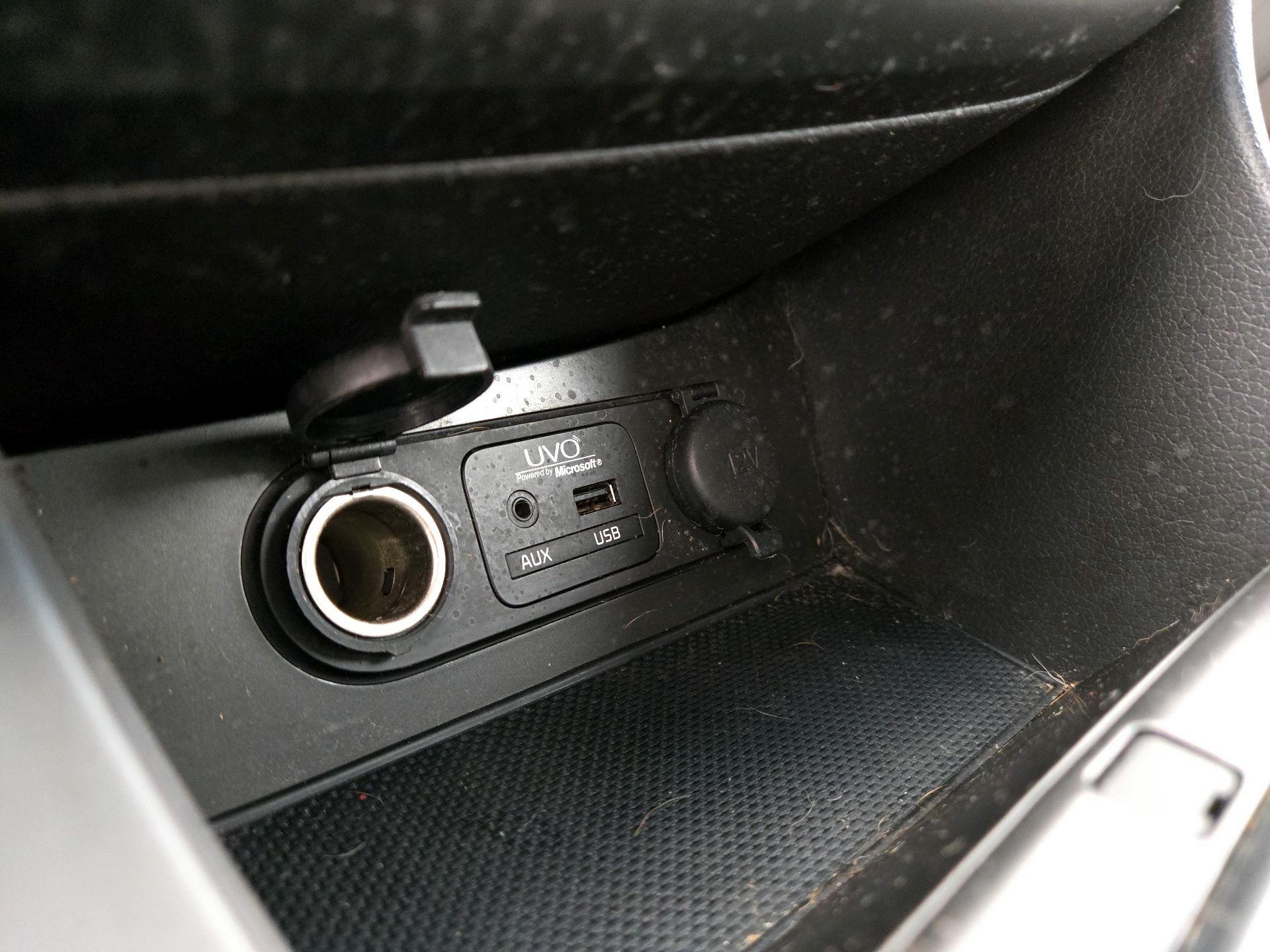 Thumbnail: 2014 Kia Optima - 18