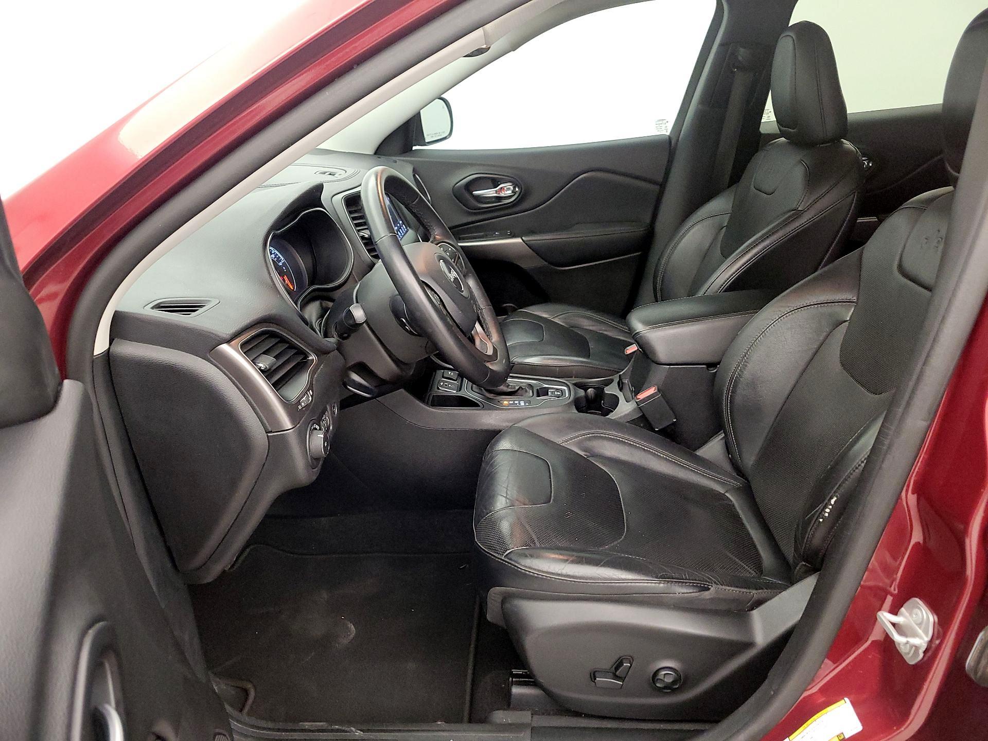 Thumbnail: 2020 Jeep Cherokee - 11