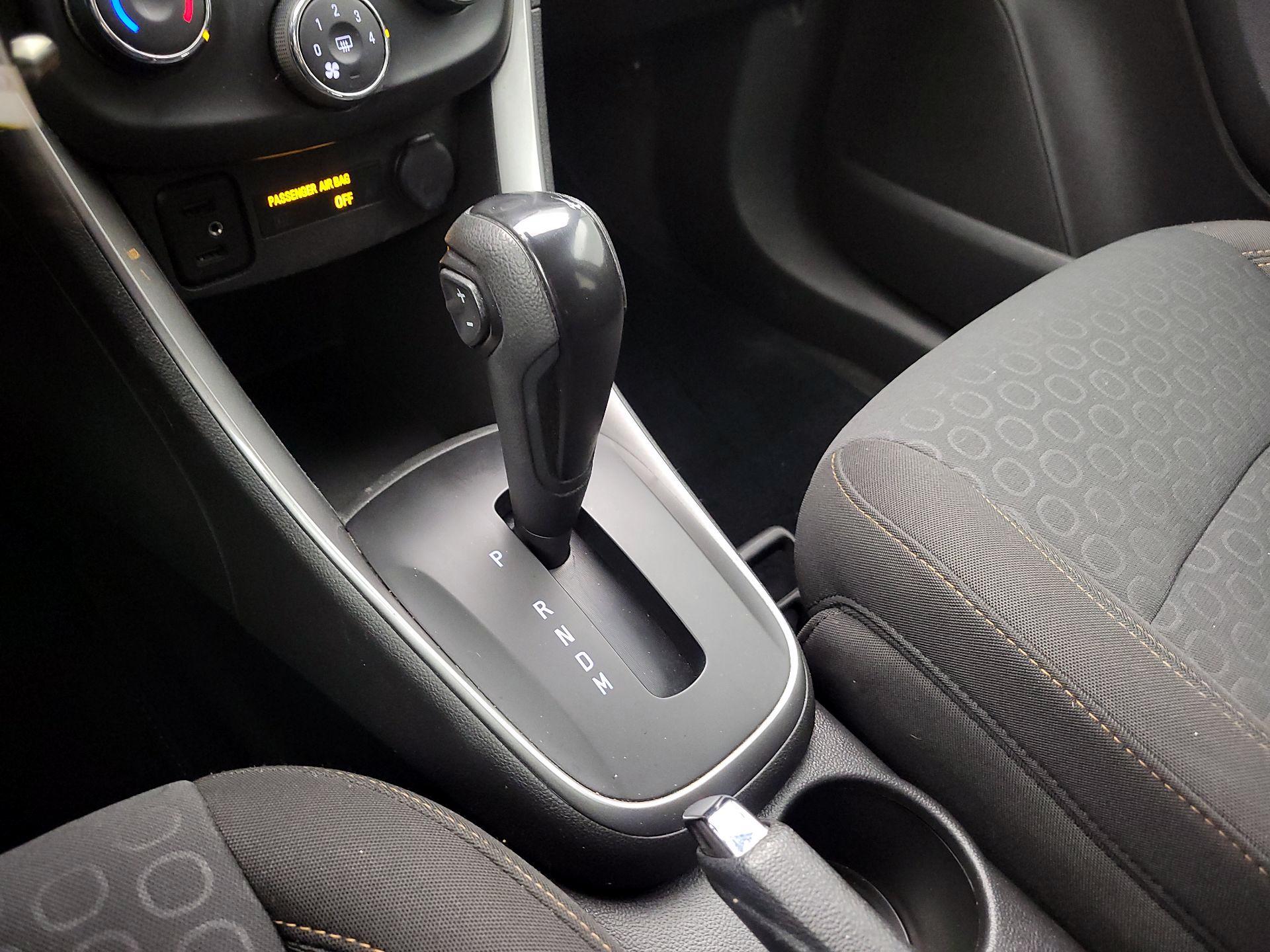 Thumbnail: 2020 Chevrolet Trax - 17