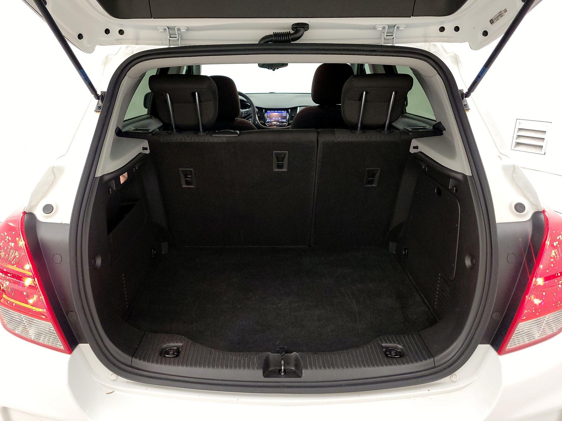 Thumbnail: 2020 Chevrolet Trax - 20