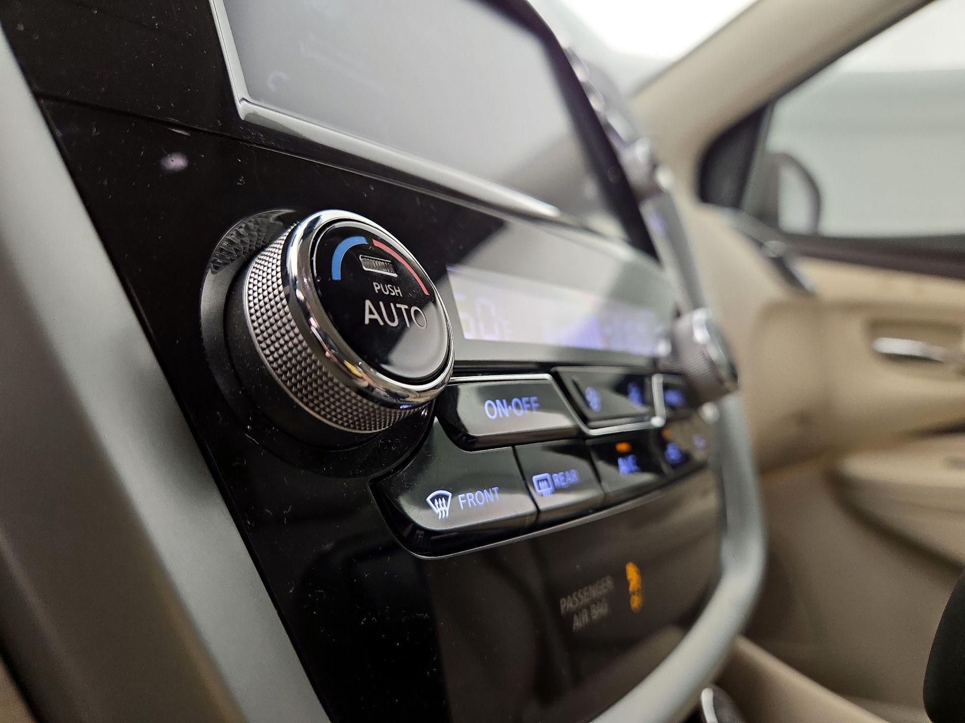 Thumbnail: 2019 Nissan Murano - 17