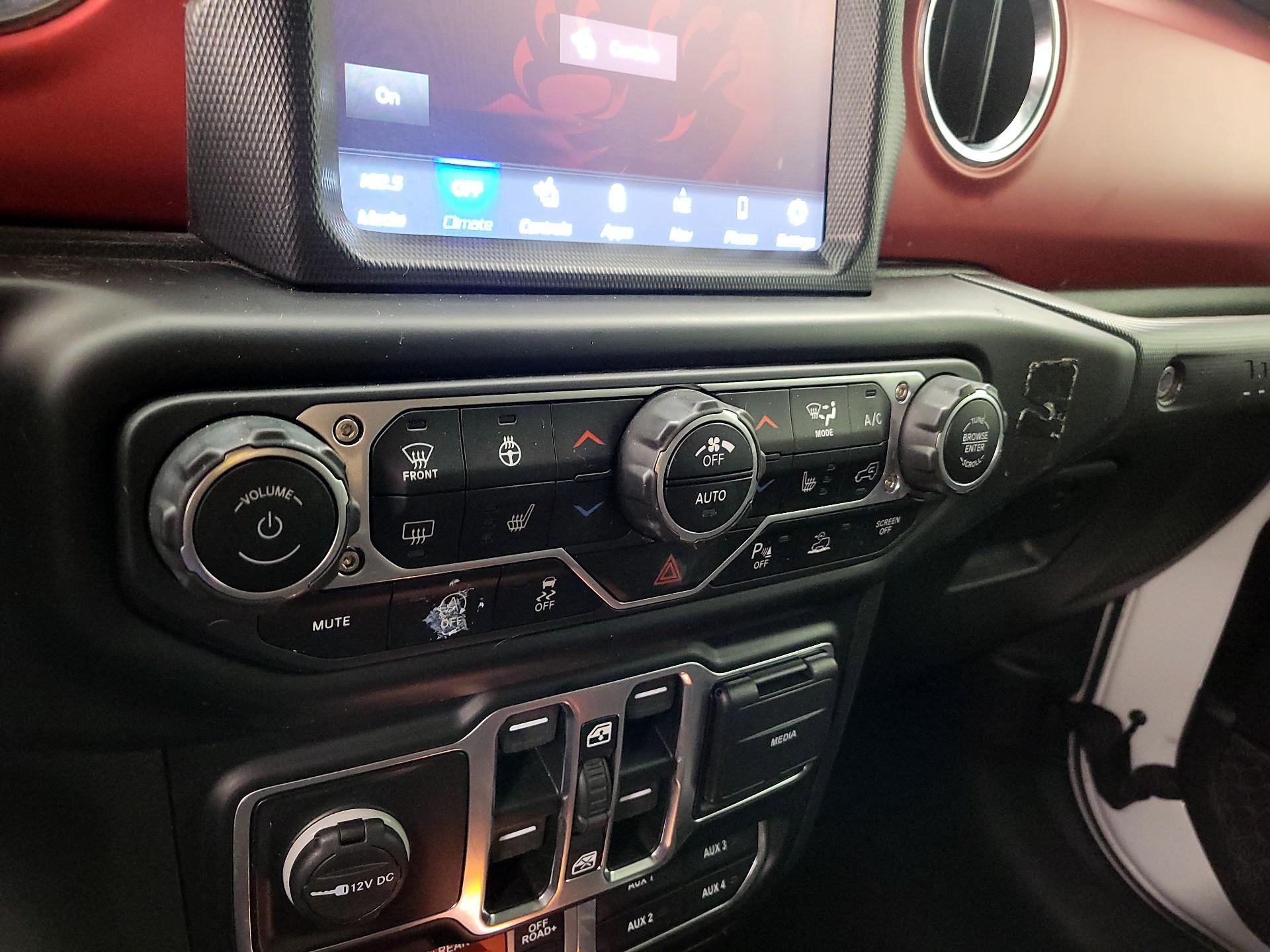 Thumbnail: 2021 Jeep Wrangler - 17