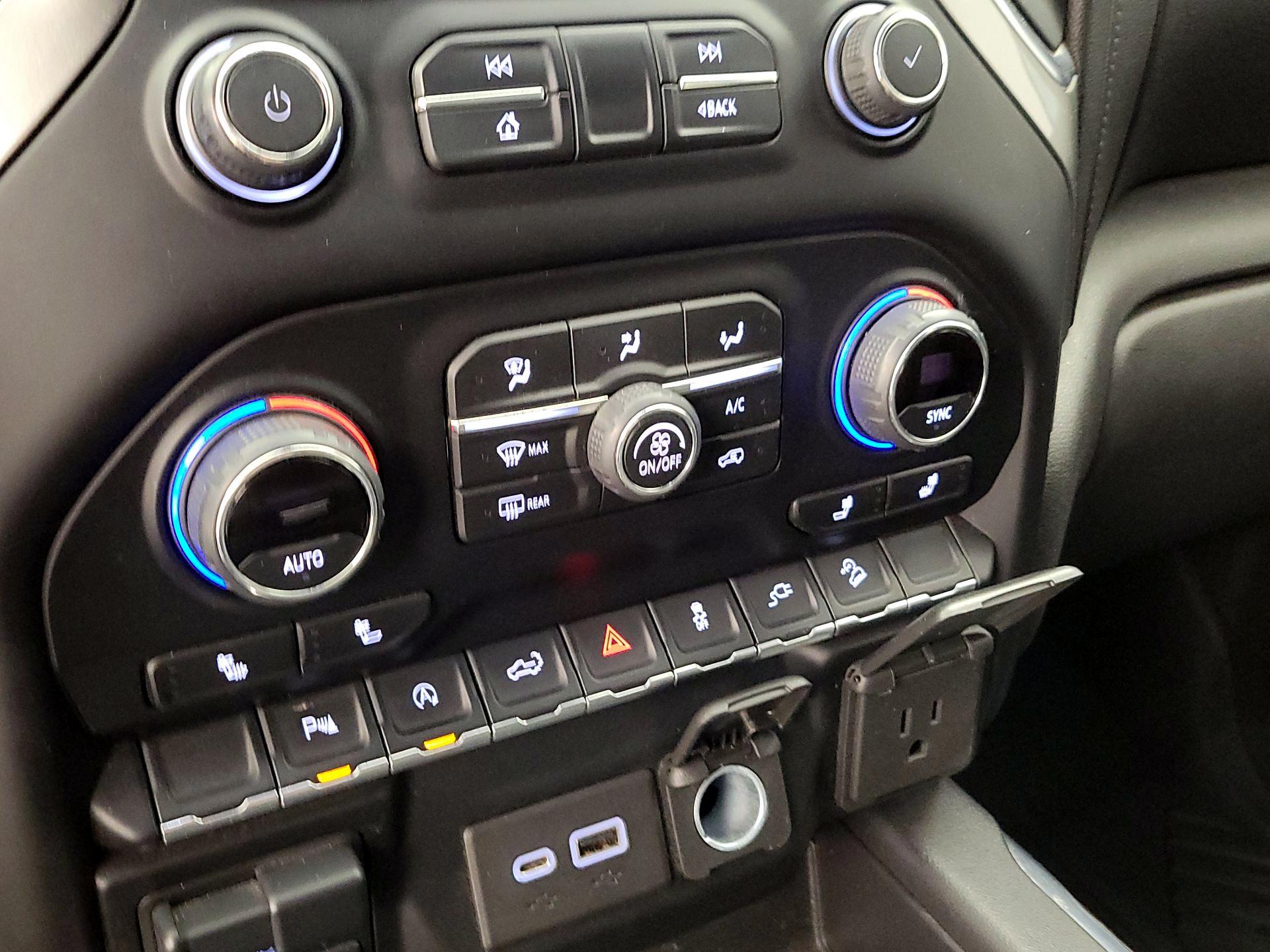 Thumbnail: 2021 Chevrolet Silverado 1500 - 16