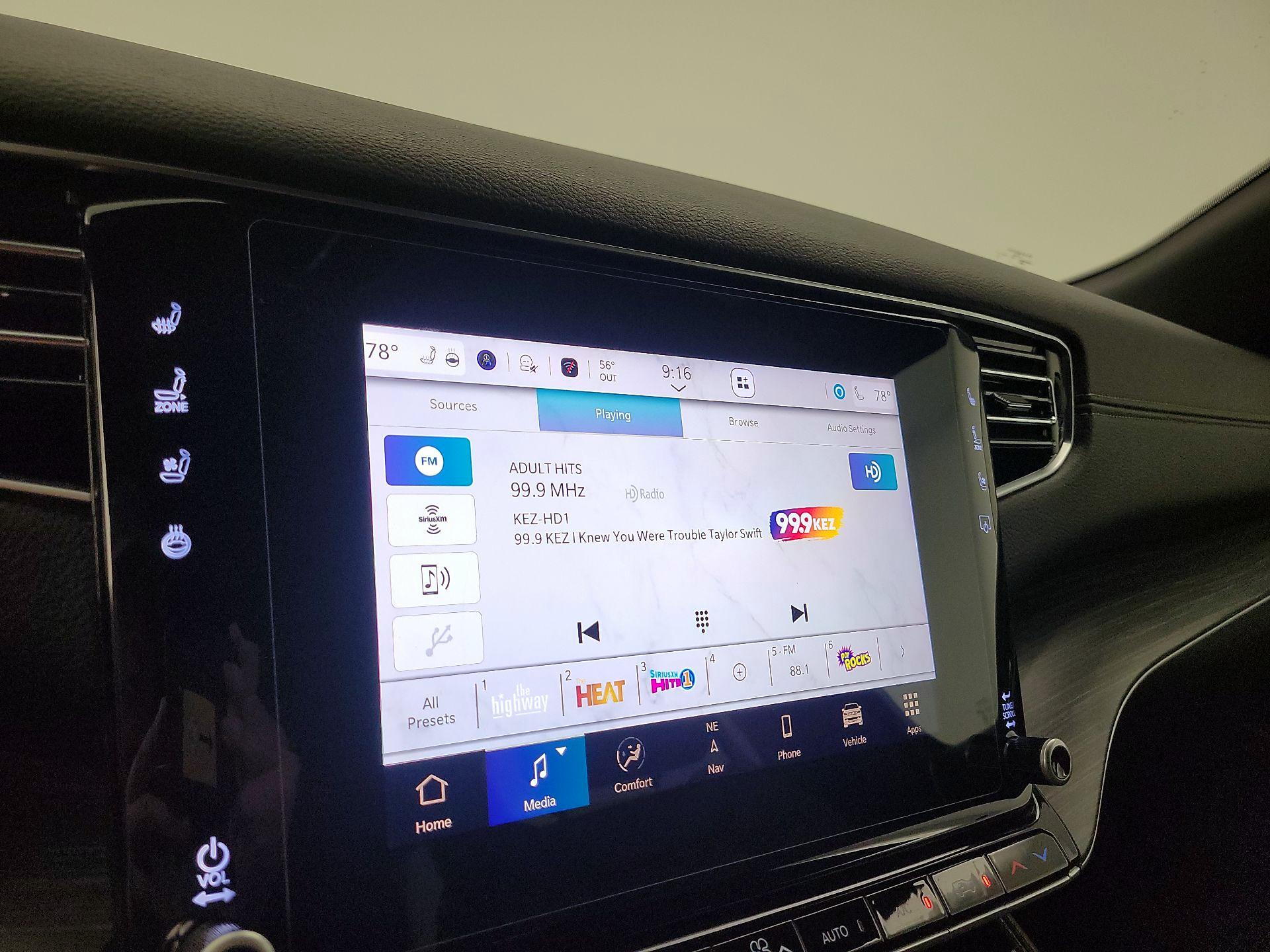 Thumbnail: 2024 Jeep Wagoneer - 16