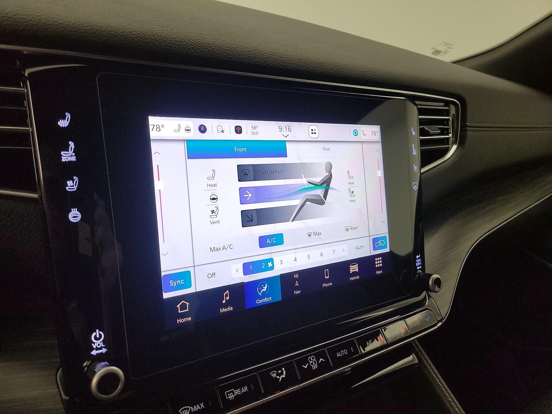 Thumbnail: 2024 Jeep Wagoneer - 17