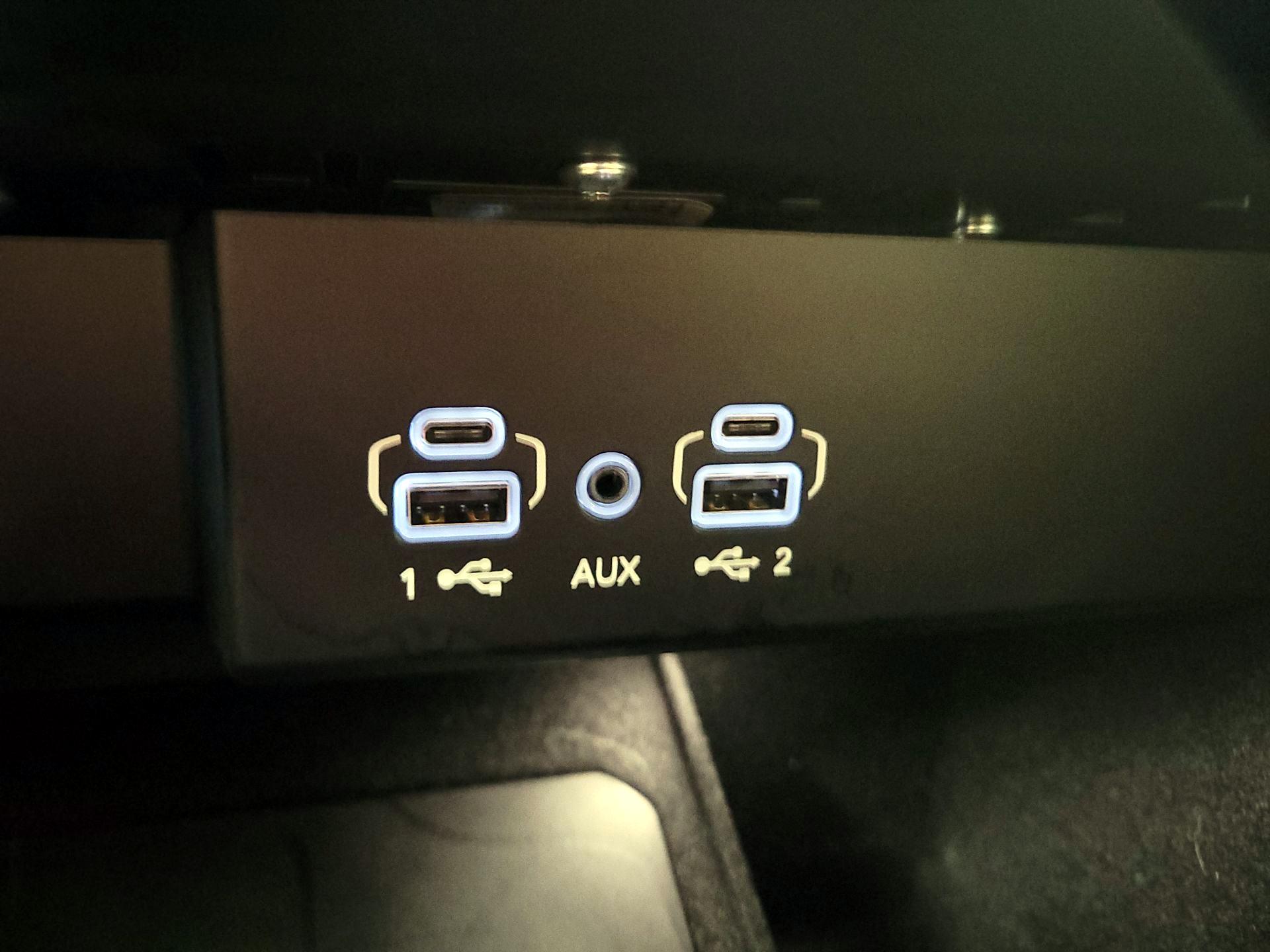 Thumbnail: 2024 Jeep Wagoneer - 19