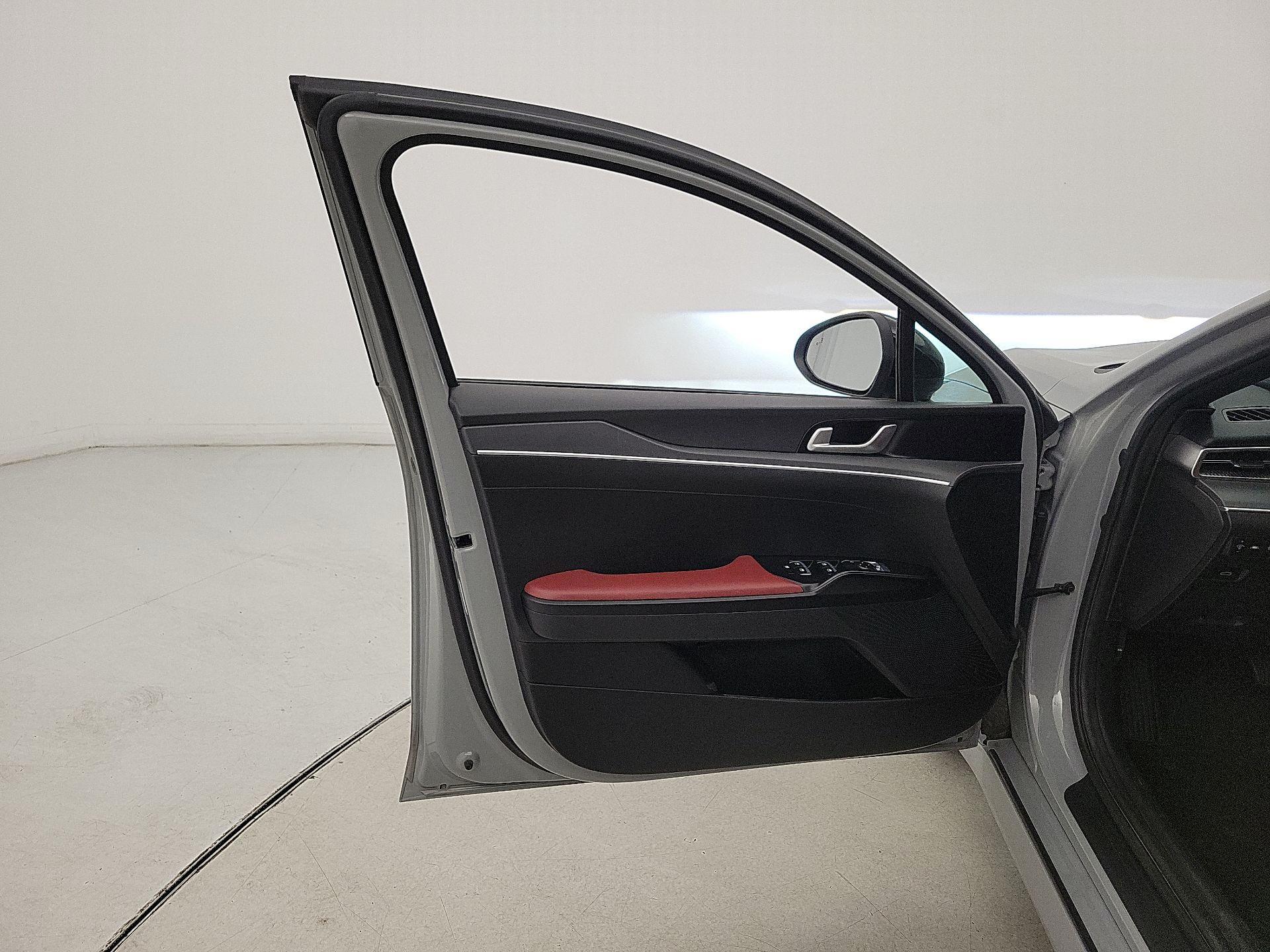 Thumbnail: 2023 Kia K5 - 12