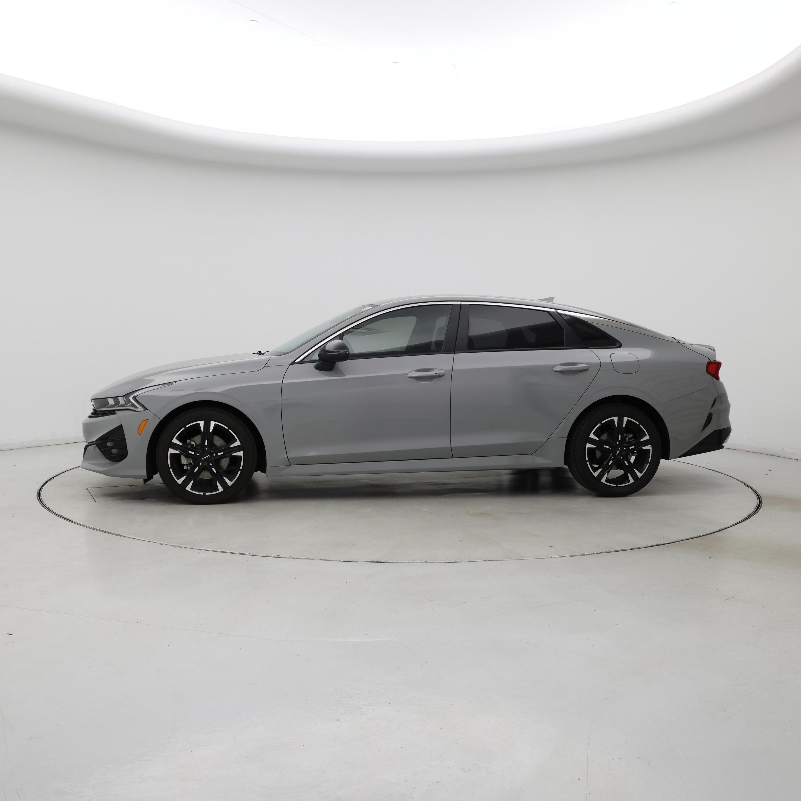 Thumbnail: 2023 Kia K5 - 3