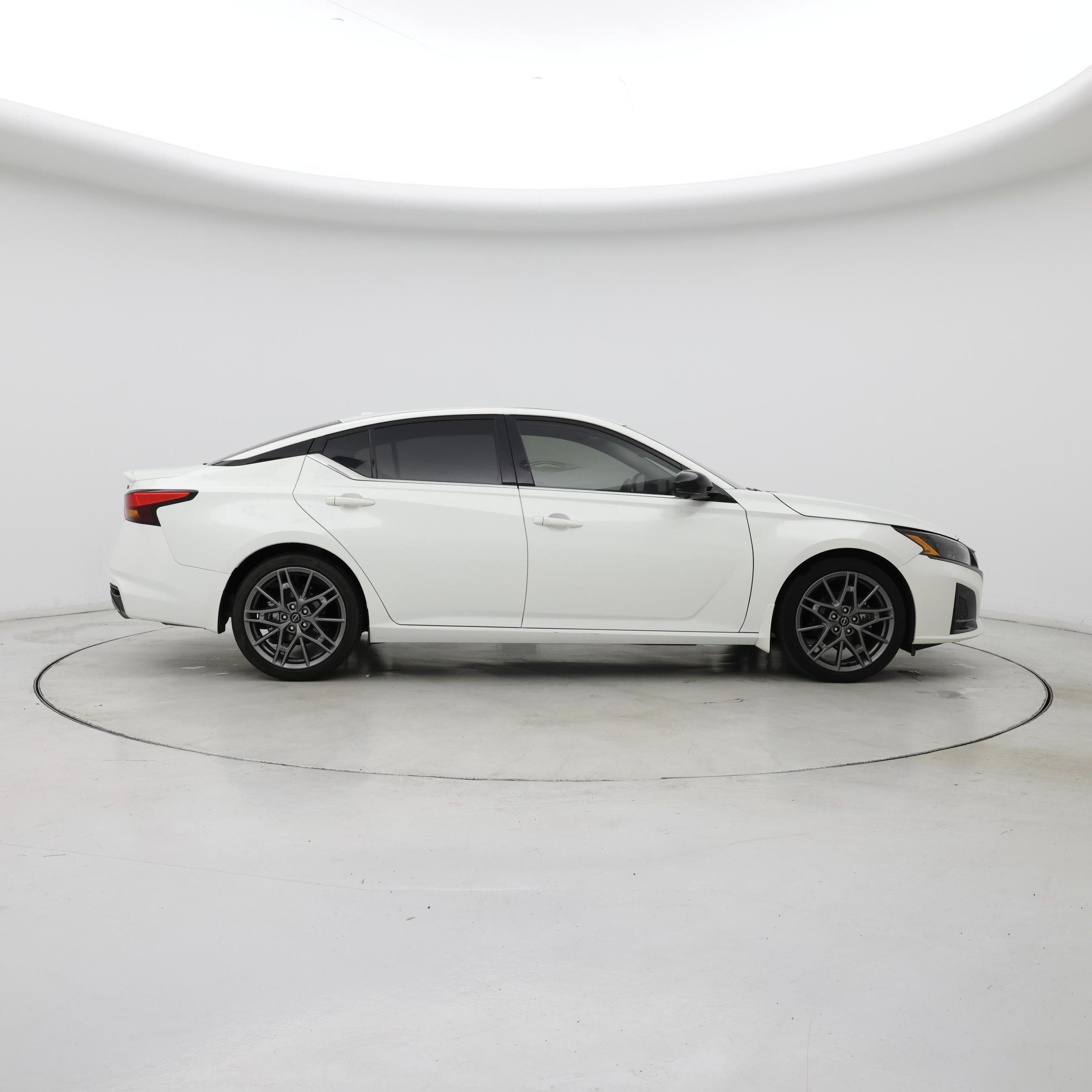 Thumbnail: 2023 Nissan Altima - 7