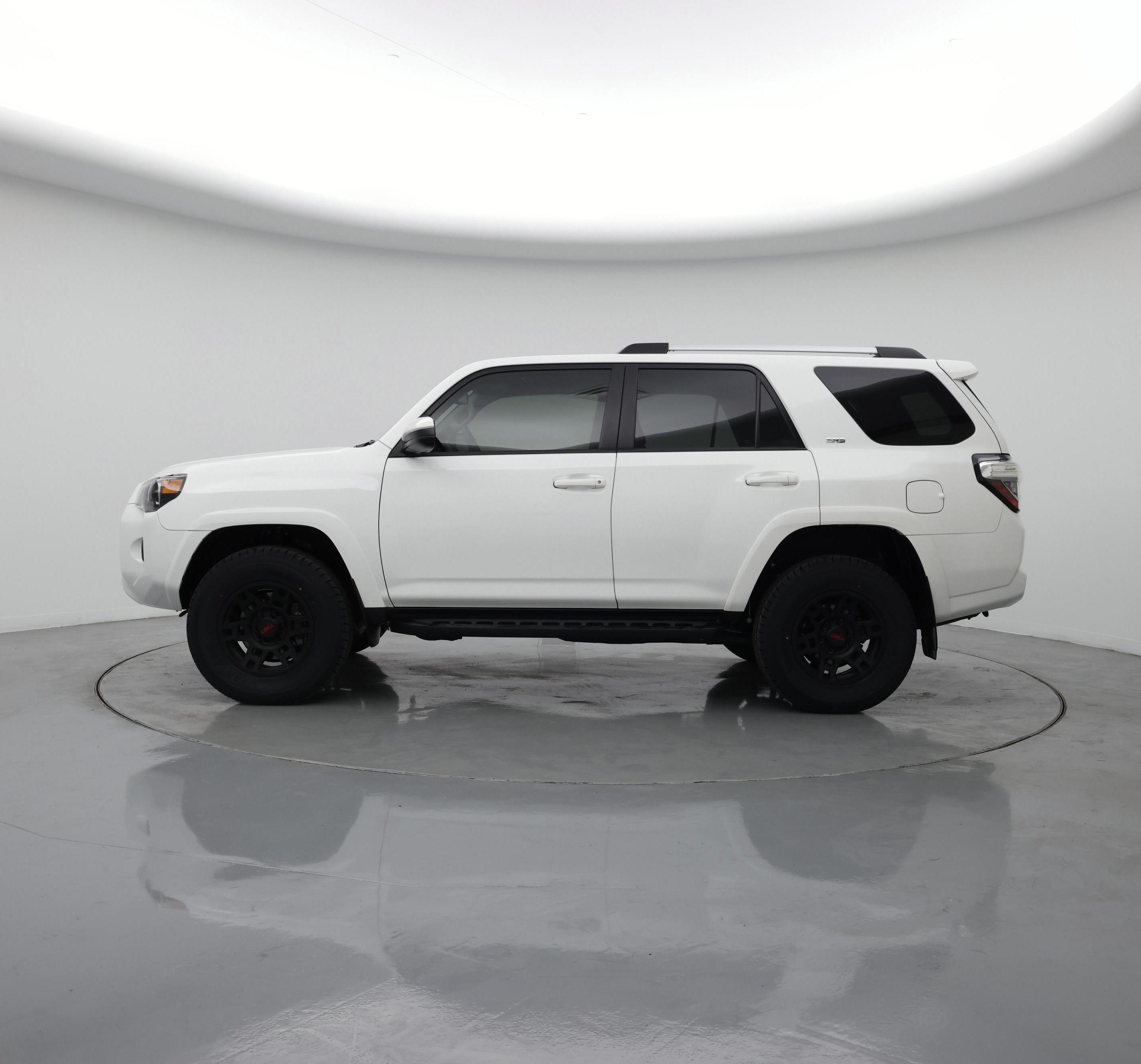 Thumbnail: 2022 Toyota 4Runner - 3