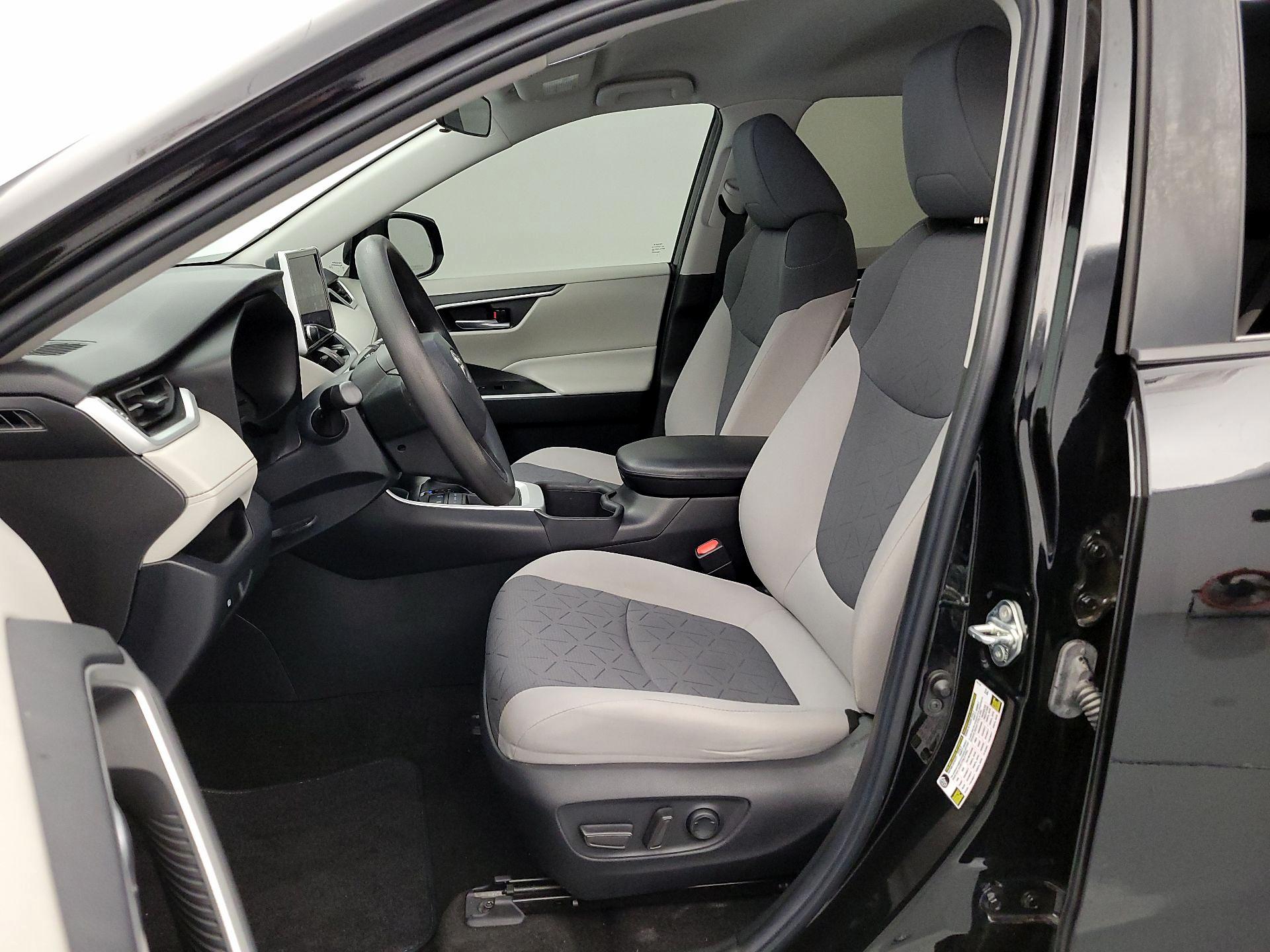 Thumbnail: 2023 Toyota RAV4 - 11