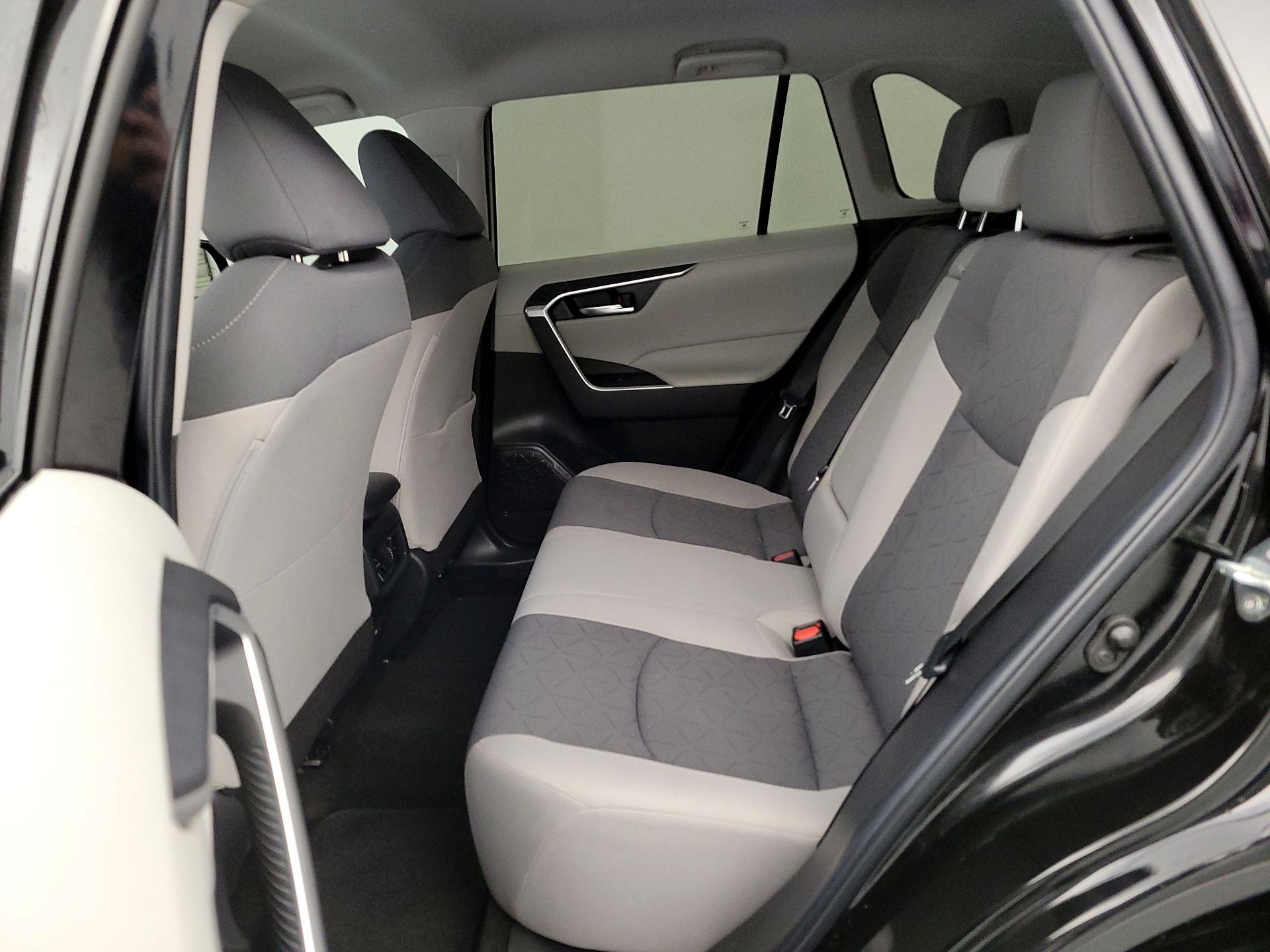 Thumbnail: 2023 Toyota RAV4 - 19