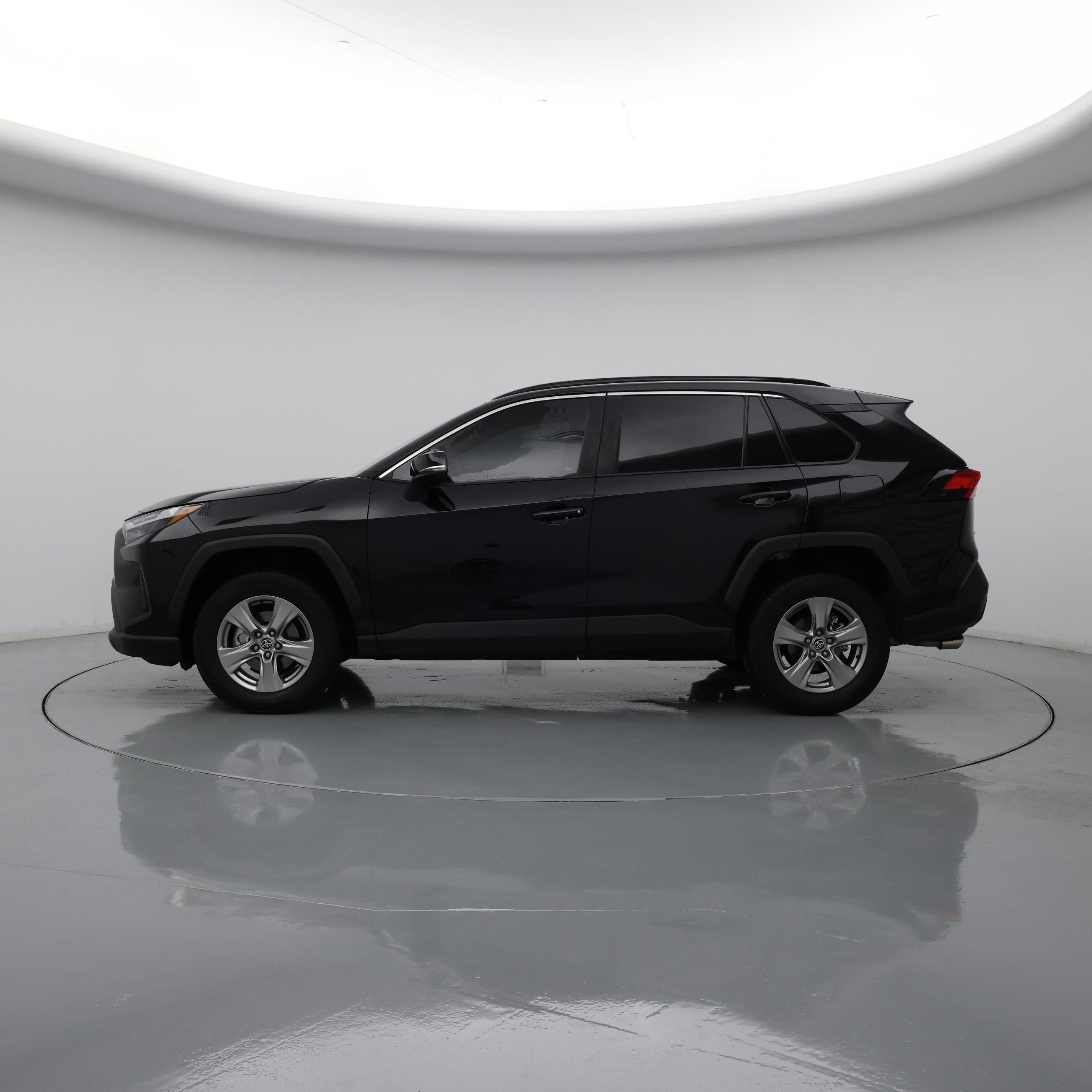 Thumbnail: 2023 Toyota RAV4 - 3