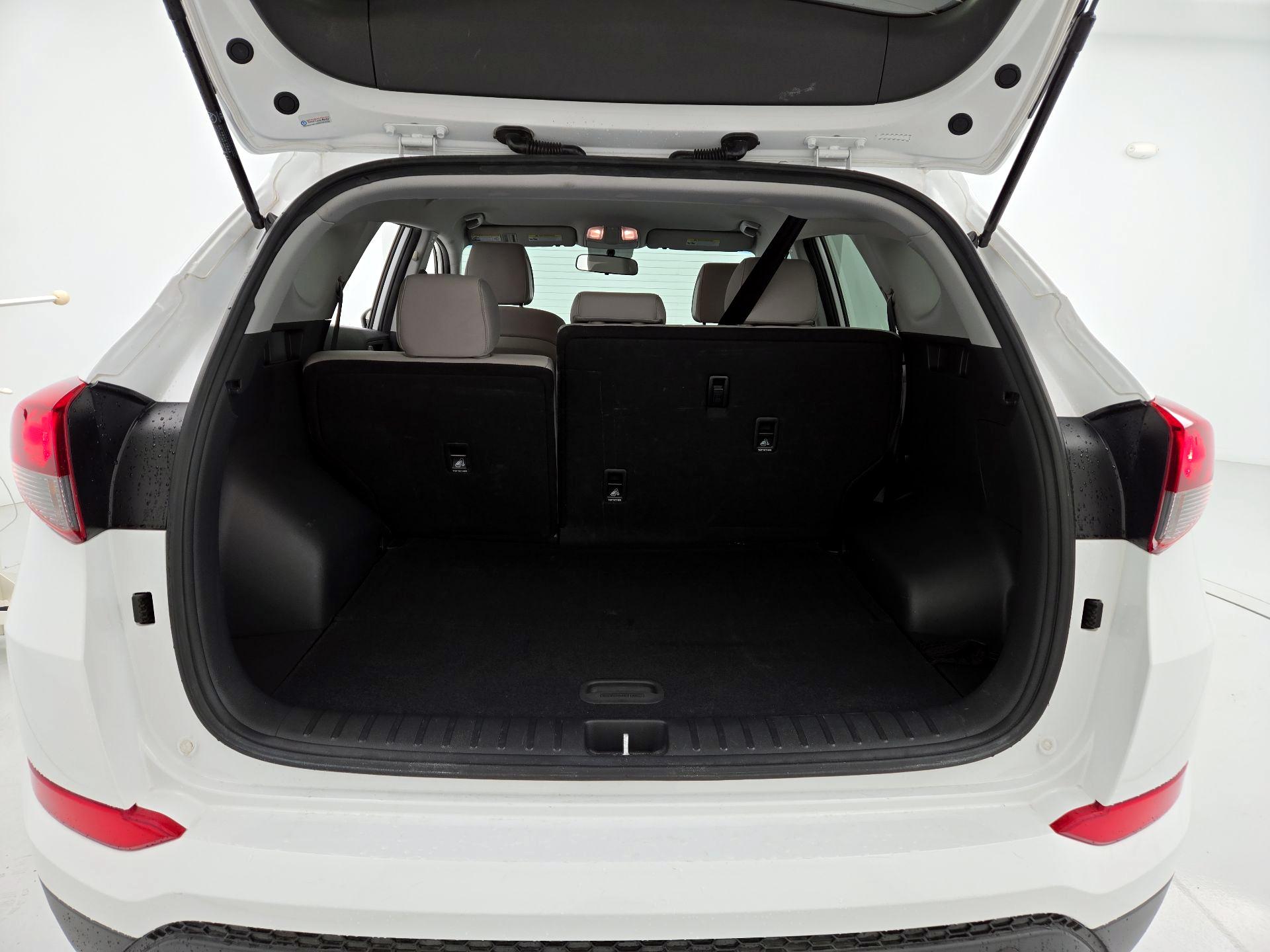 Thumbnail: 2018 Hyundai Tucson - 20