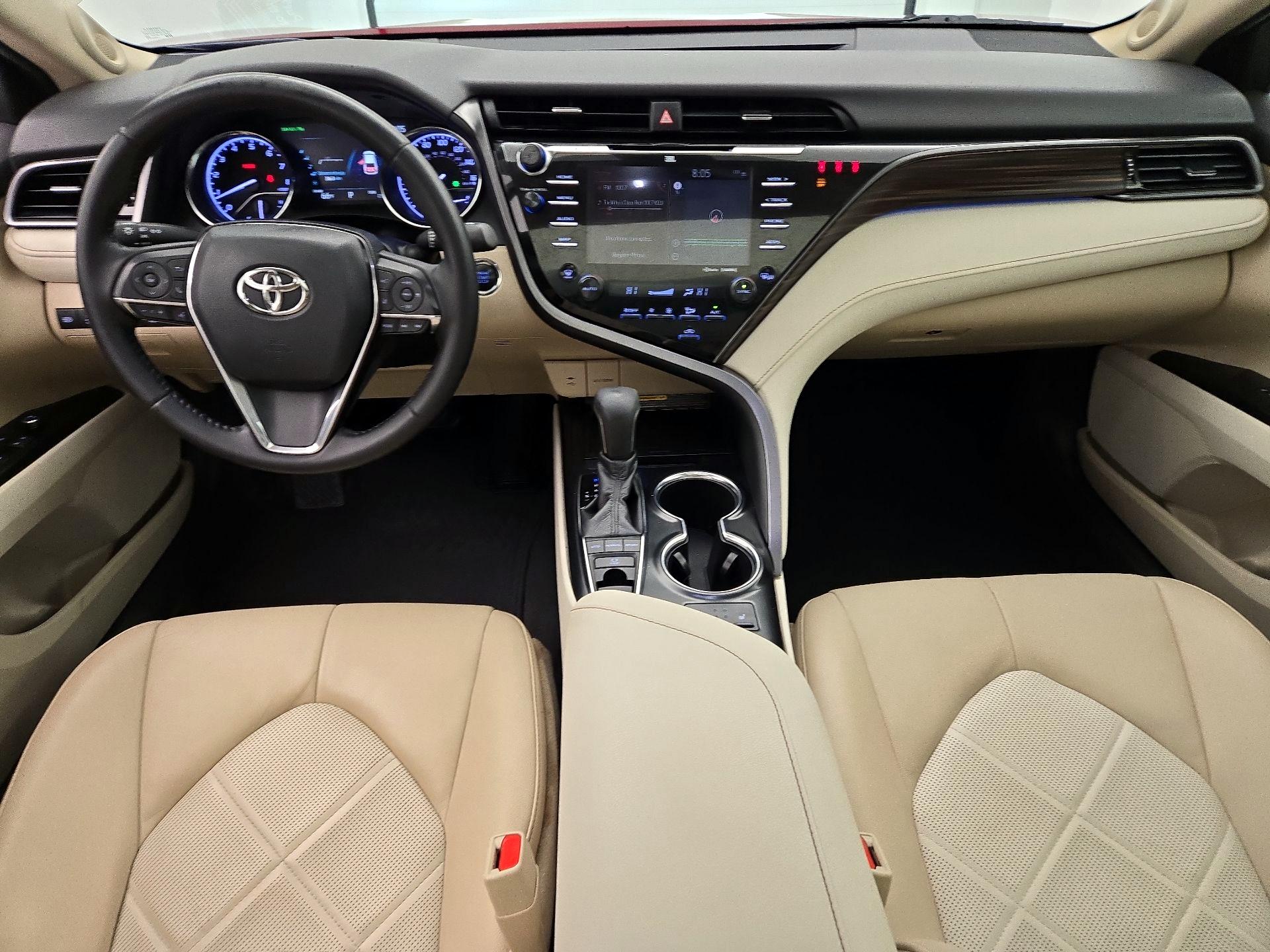 Thumbnail: 2019 Toyota Camry - 9