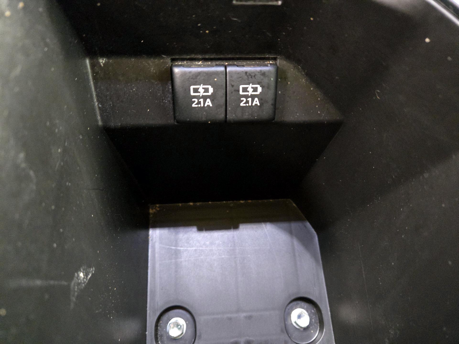 Thumbnail: 2019 Toyota Camry - 19