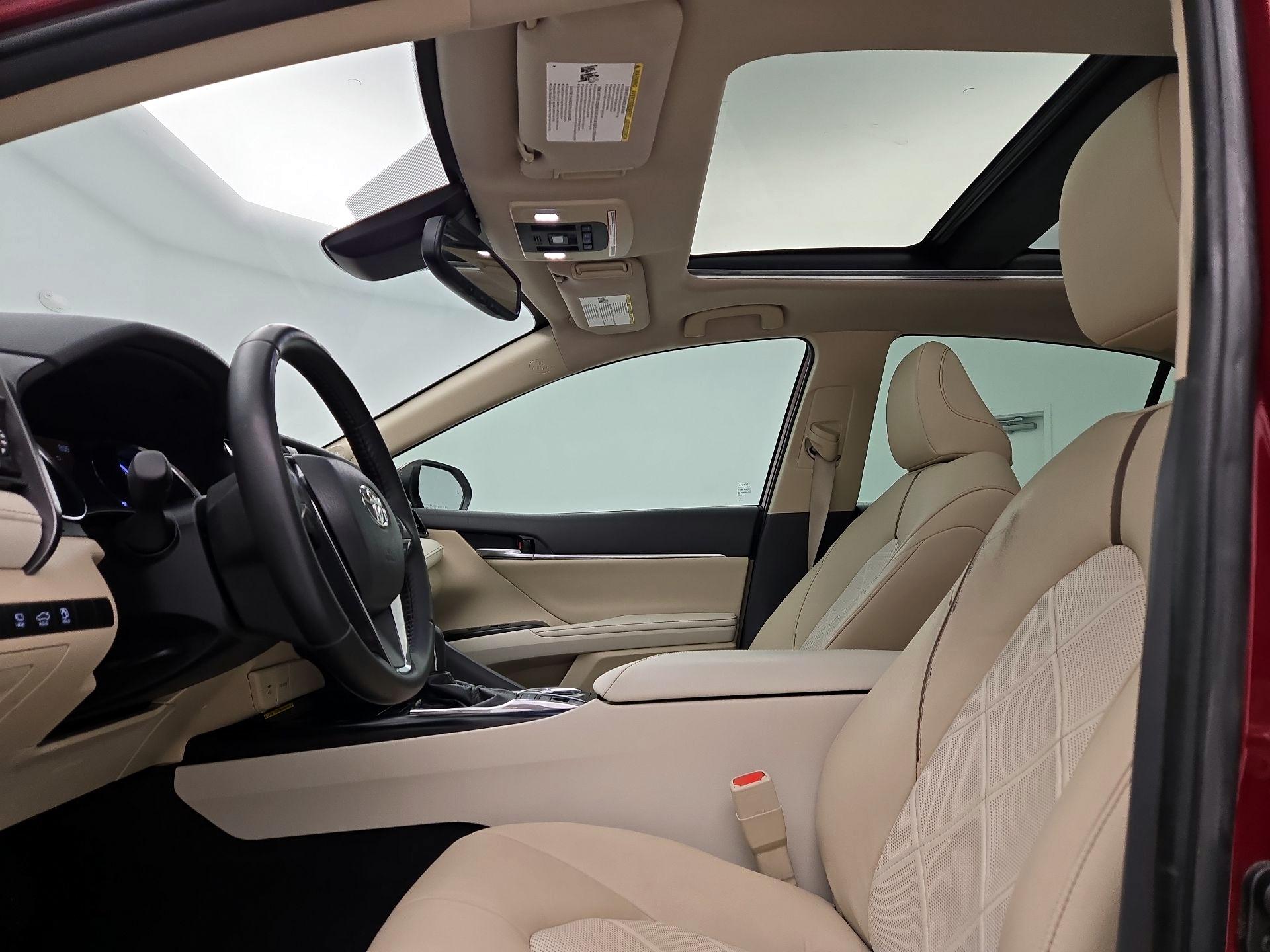 Thumbnail: 2019 Toyota Camry - 20