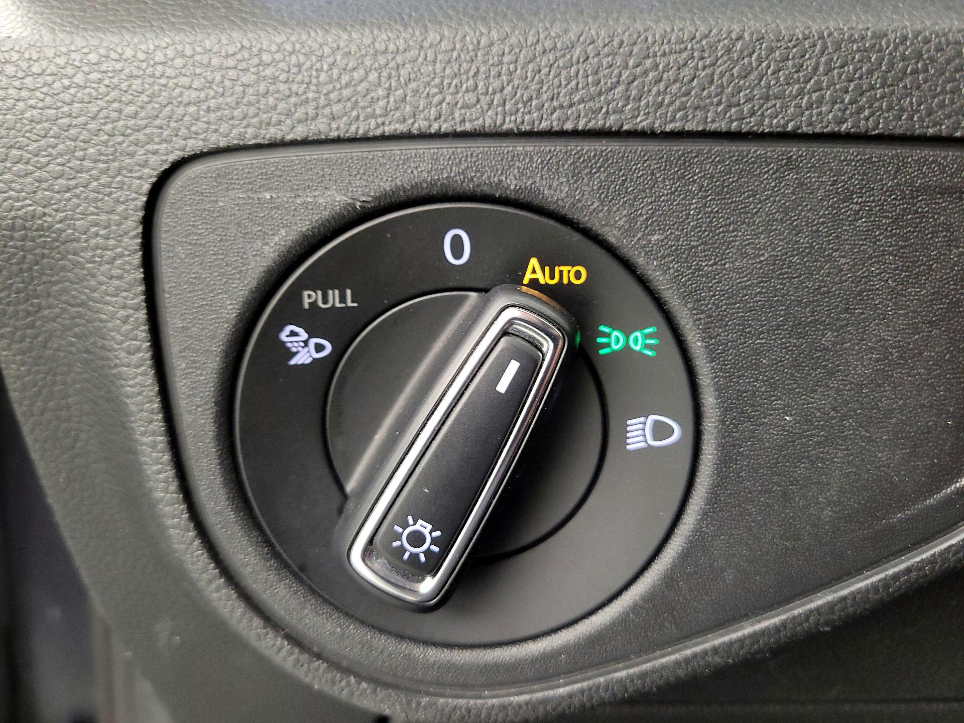 Thumbnail: 2023 Volkswagen Atlas - 13