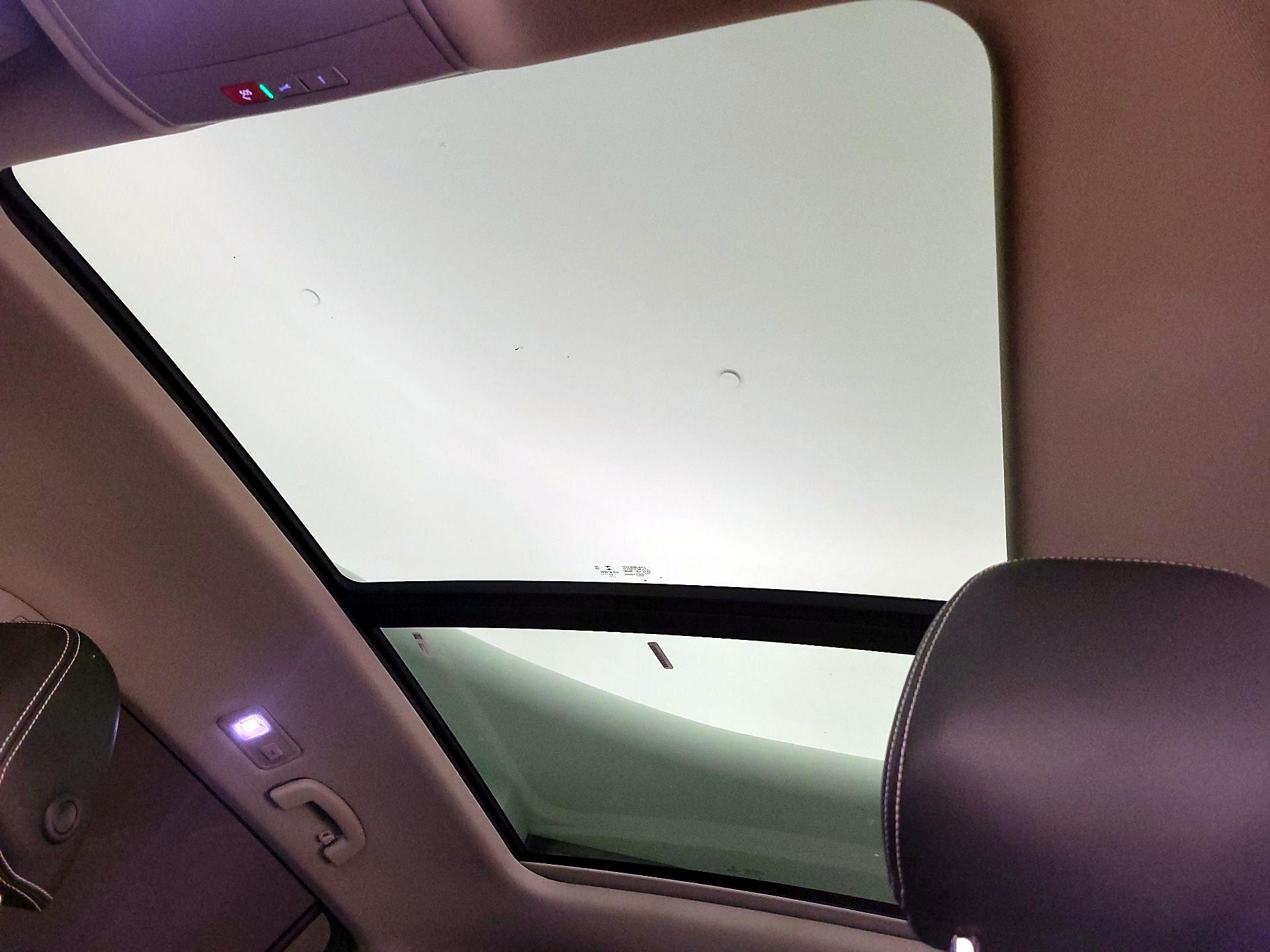 Thumbnail: 2023 Volkswagen Atlas - 20