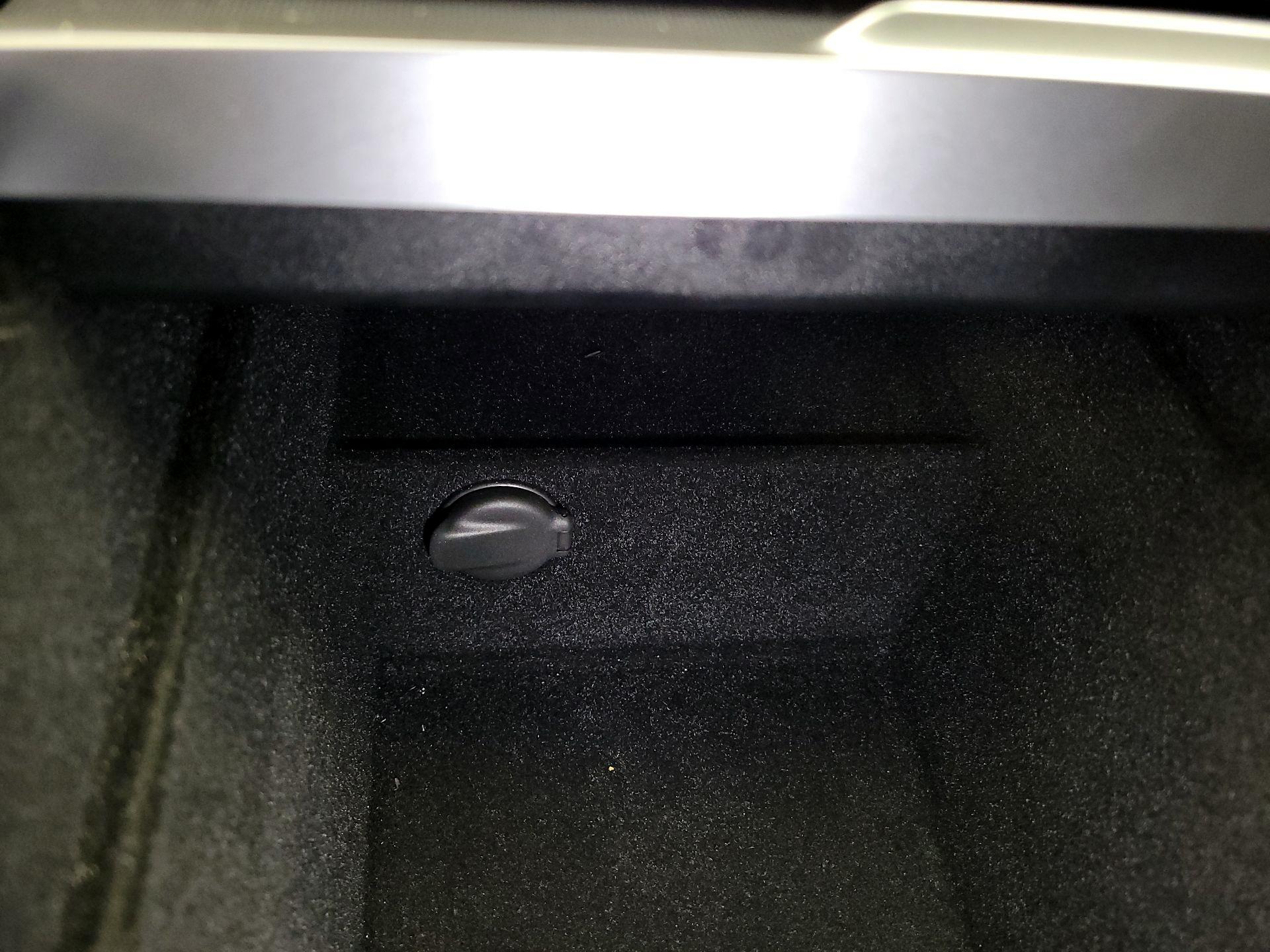 Thumbnail: 2025 Tesla Model 3 - 18