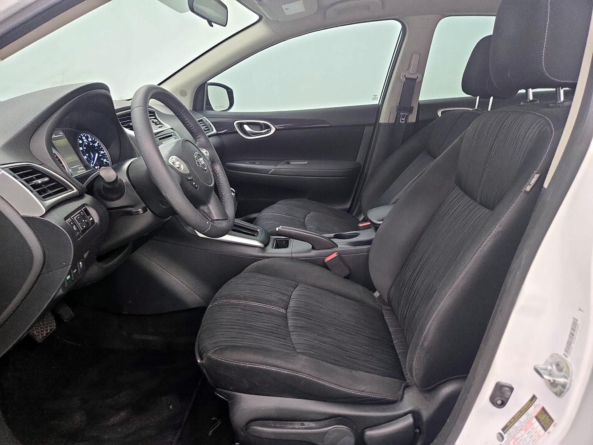 Thumbnail: 2017 Nissan Sentra - 11