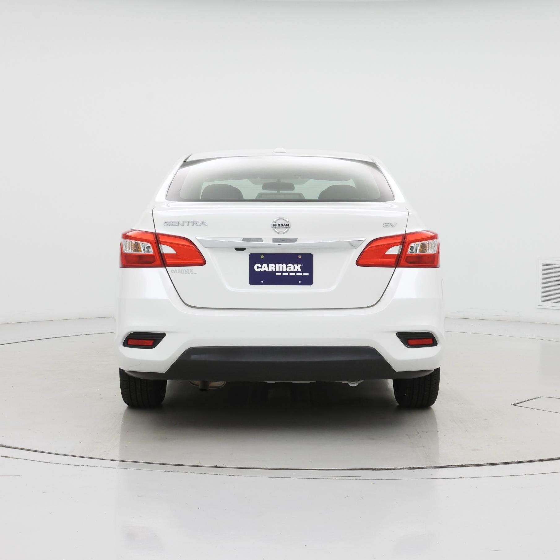 Thumbnail: 2017 Nissan Sentra - 6