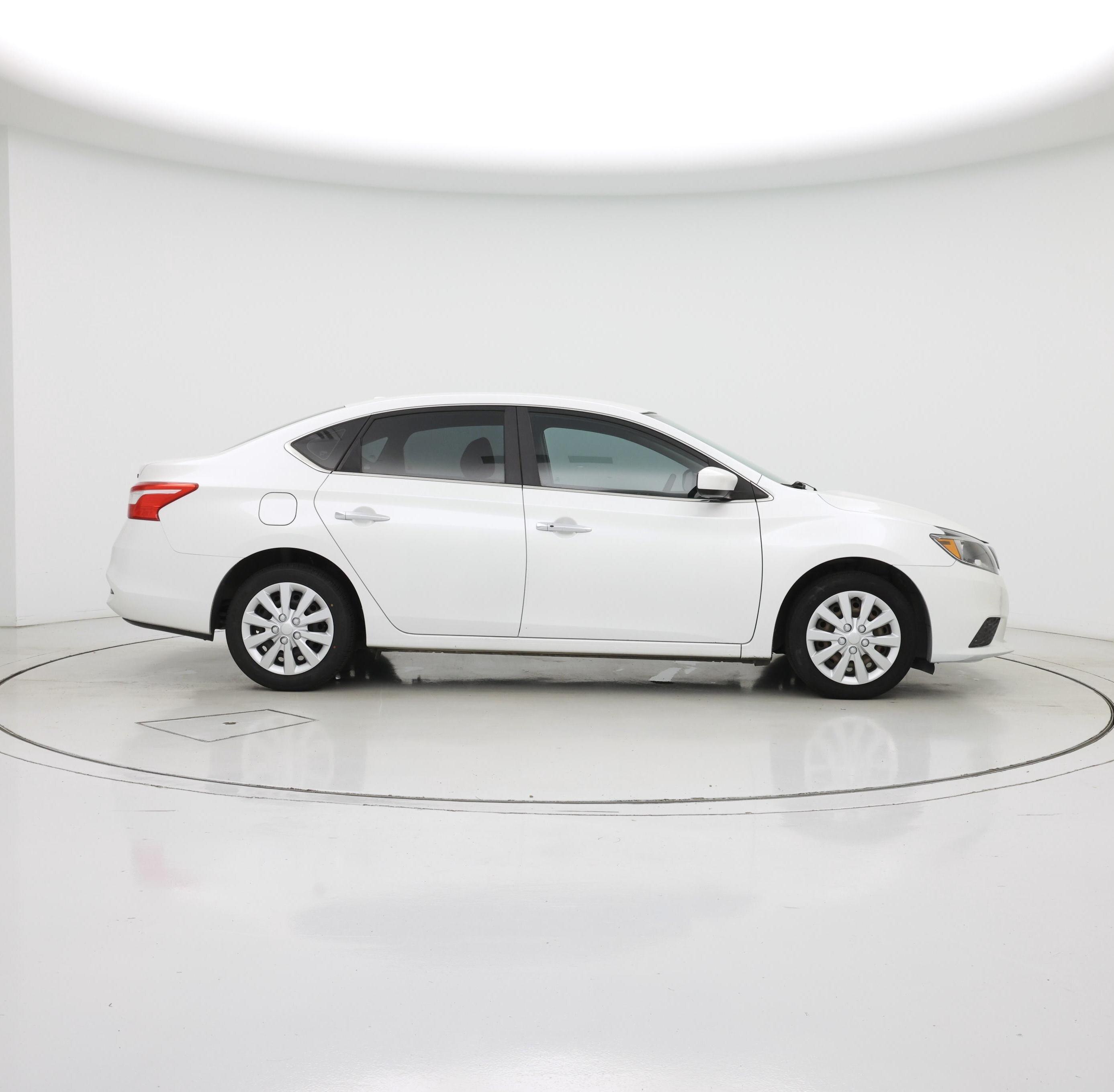 Thumbnail: 2017 Nissan Sentra - 7