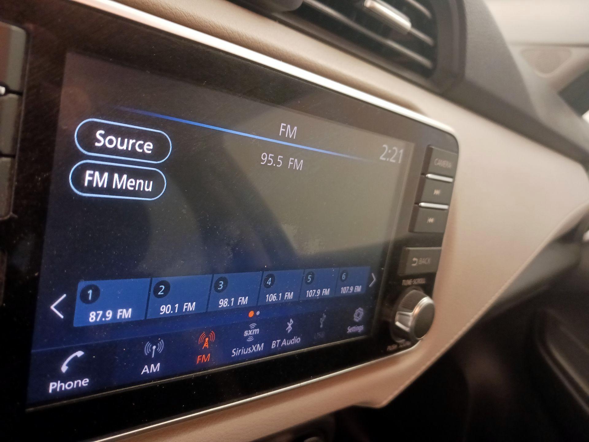 Thumbnail: 2021 Nissan Versa - 14