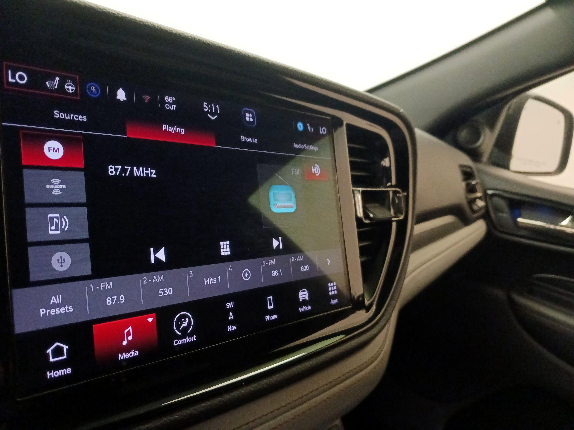 Thumbnail: 2021 Dodge Durango - 16