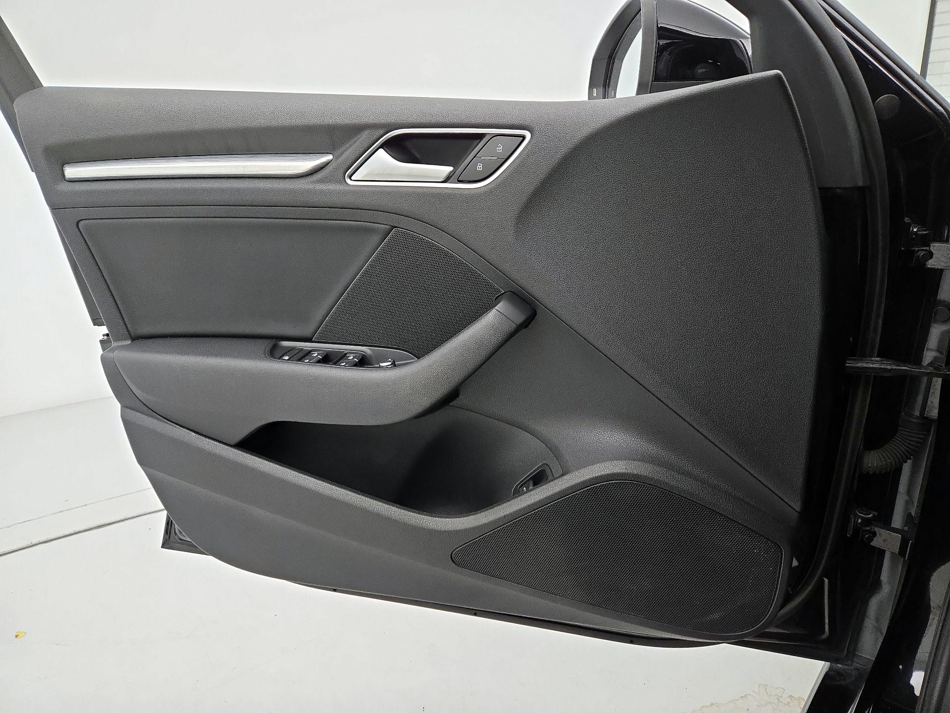 Thumbnail: 2017 Audi A3 - 12