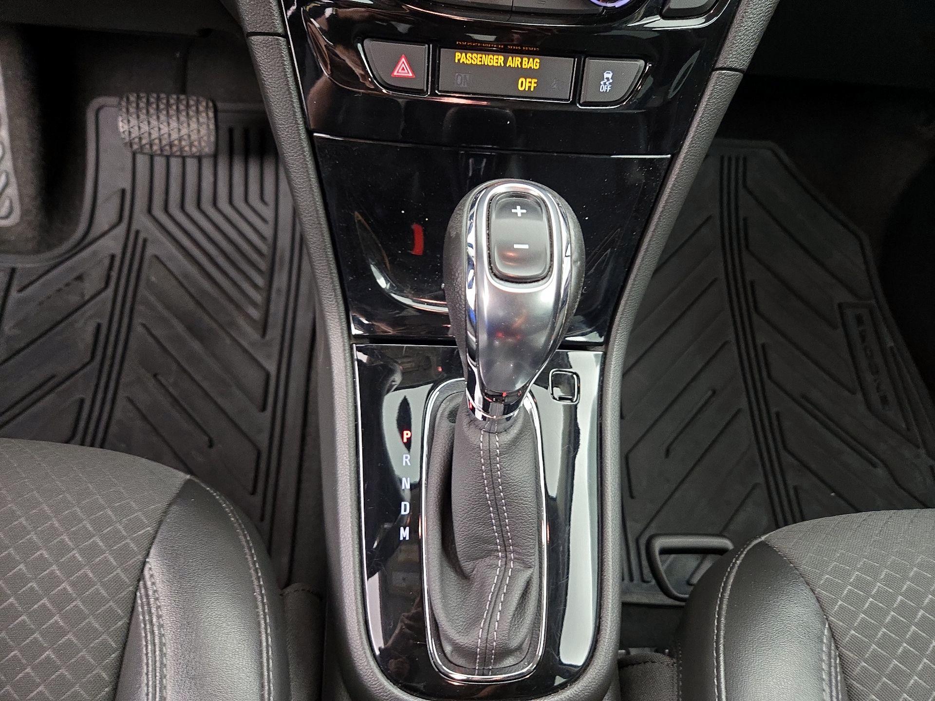 Thumbnail: 2019 Buick Encore - 17