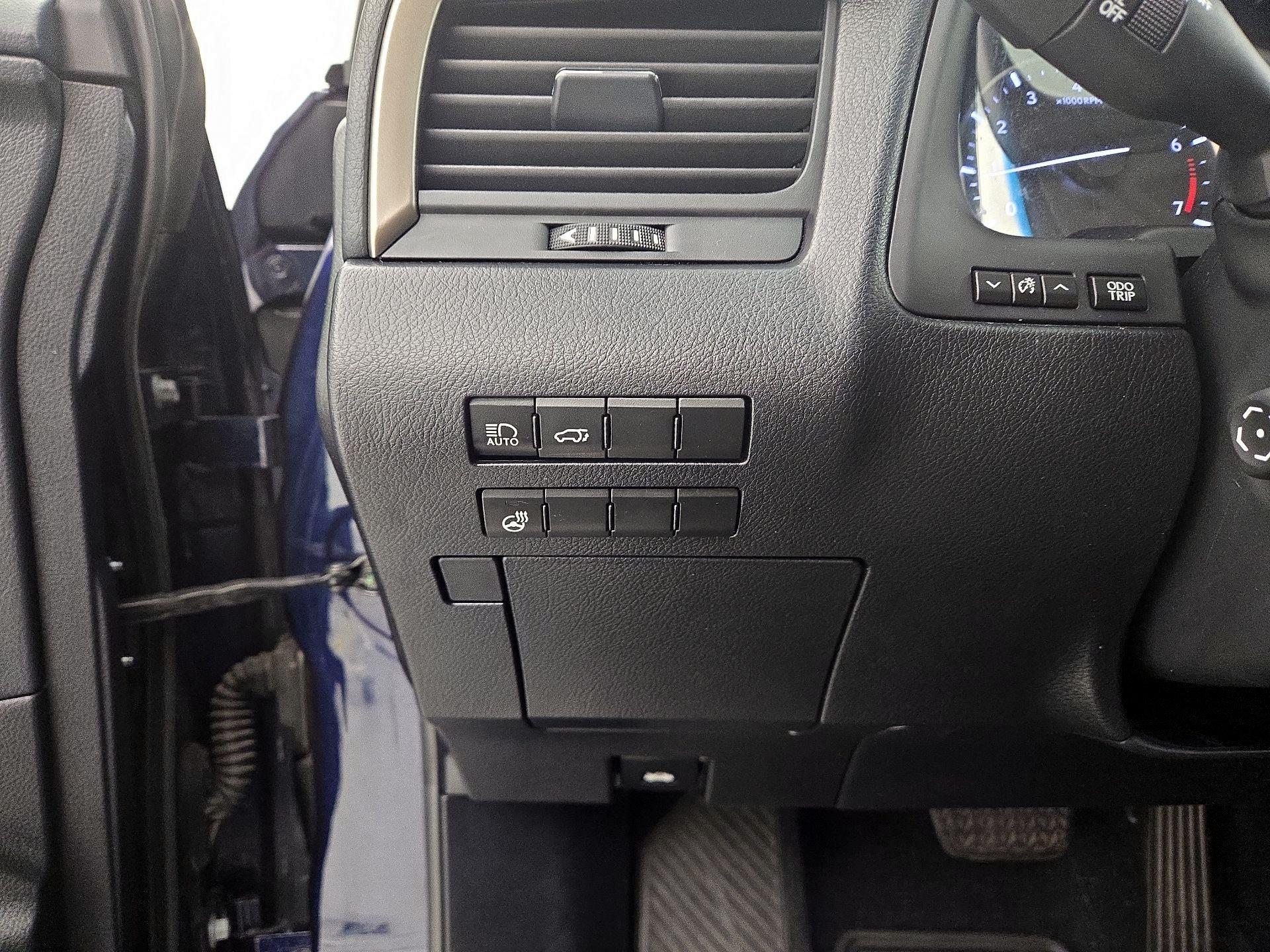 Thumbnail: 2016 Lexus RX - 13