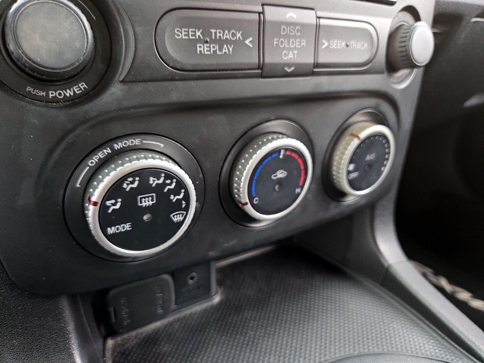 Thumbnail: 2015 Mazda MX-5 Miata - 13