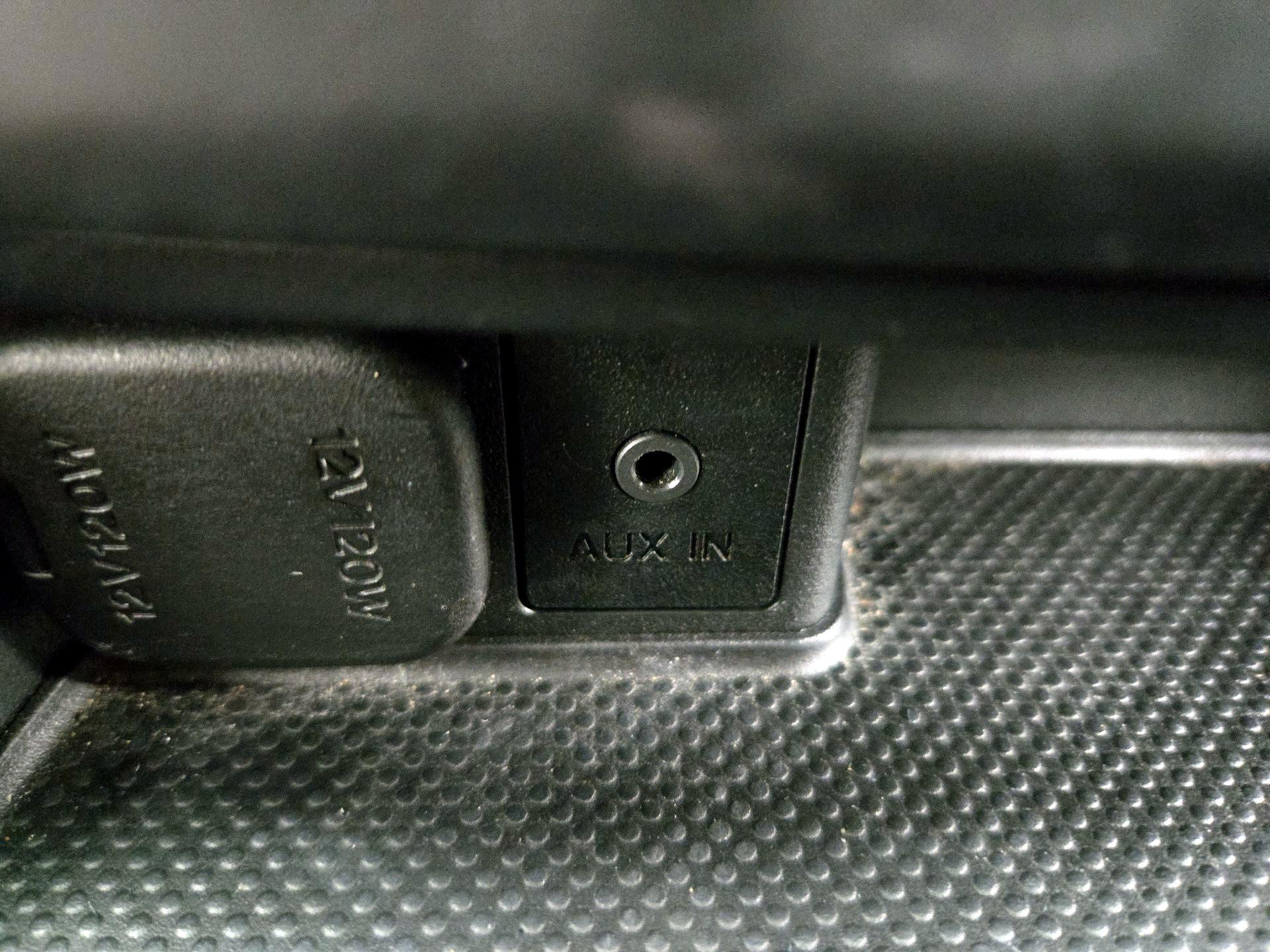 Thumbnail: 2015 Mazda MX-5 Miata - 15