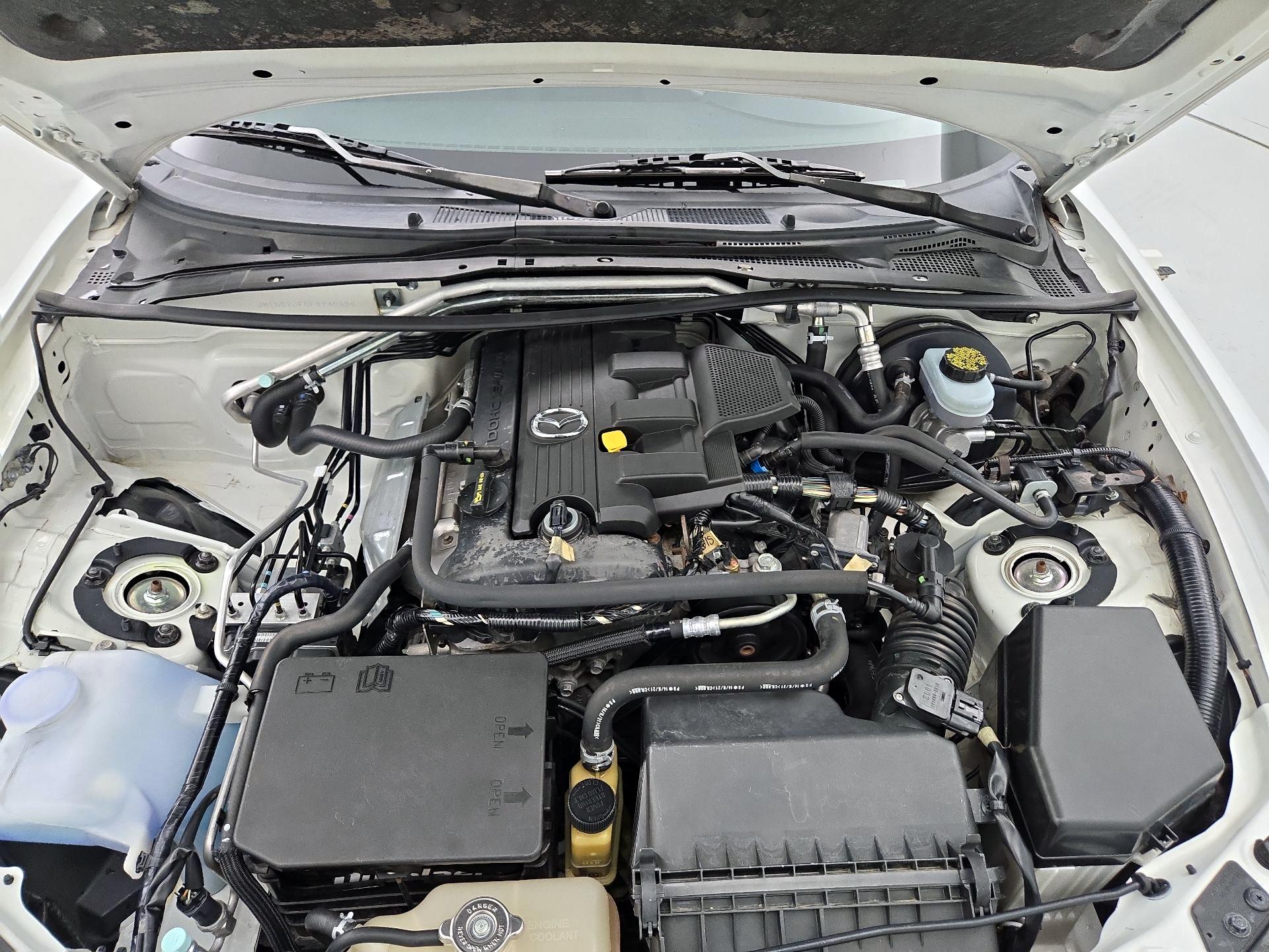 Thumbnail: 2015 Mazda MX-5 Miata - 17