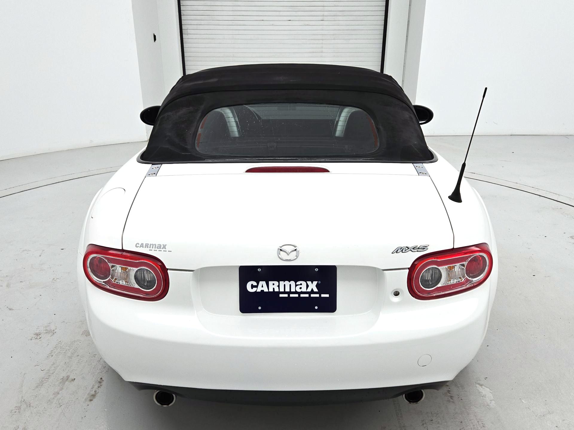 Thumbnail: 2015 Mazda MX-5 Miata - 6