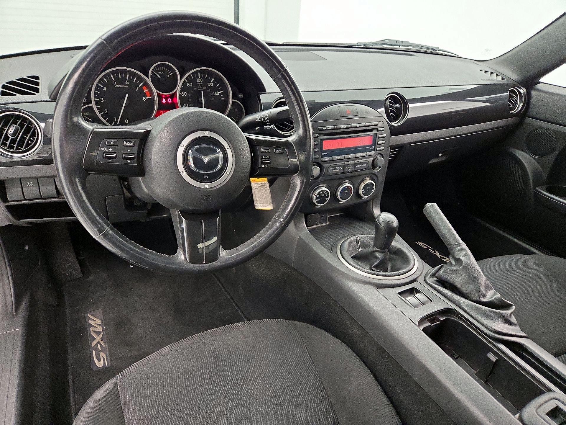 Thumbnail: 2015 Mazda MX-5 Miata - 8