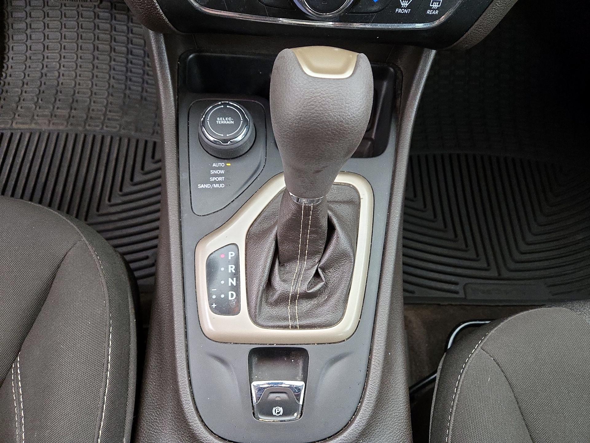 Thumbnail: 2014 Jeep Cherokee - 18