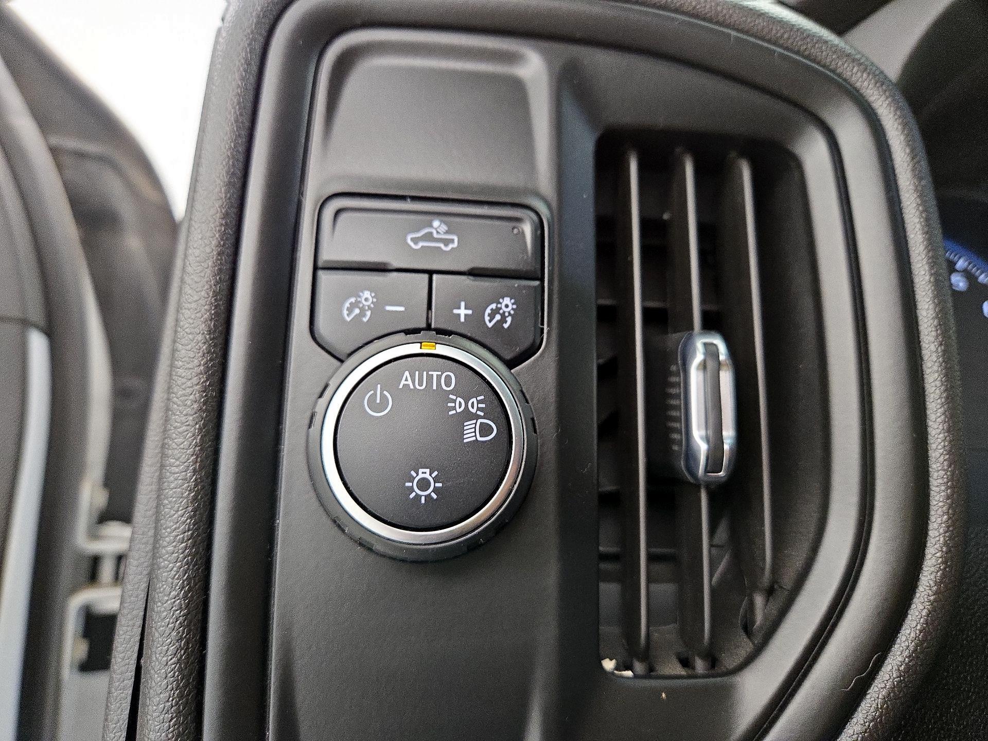 Thumbnail: 2022 Chevrolet Silverado 1500 - 13