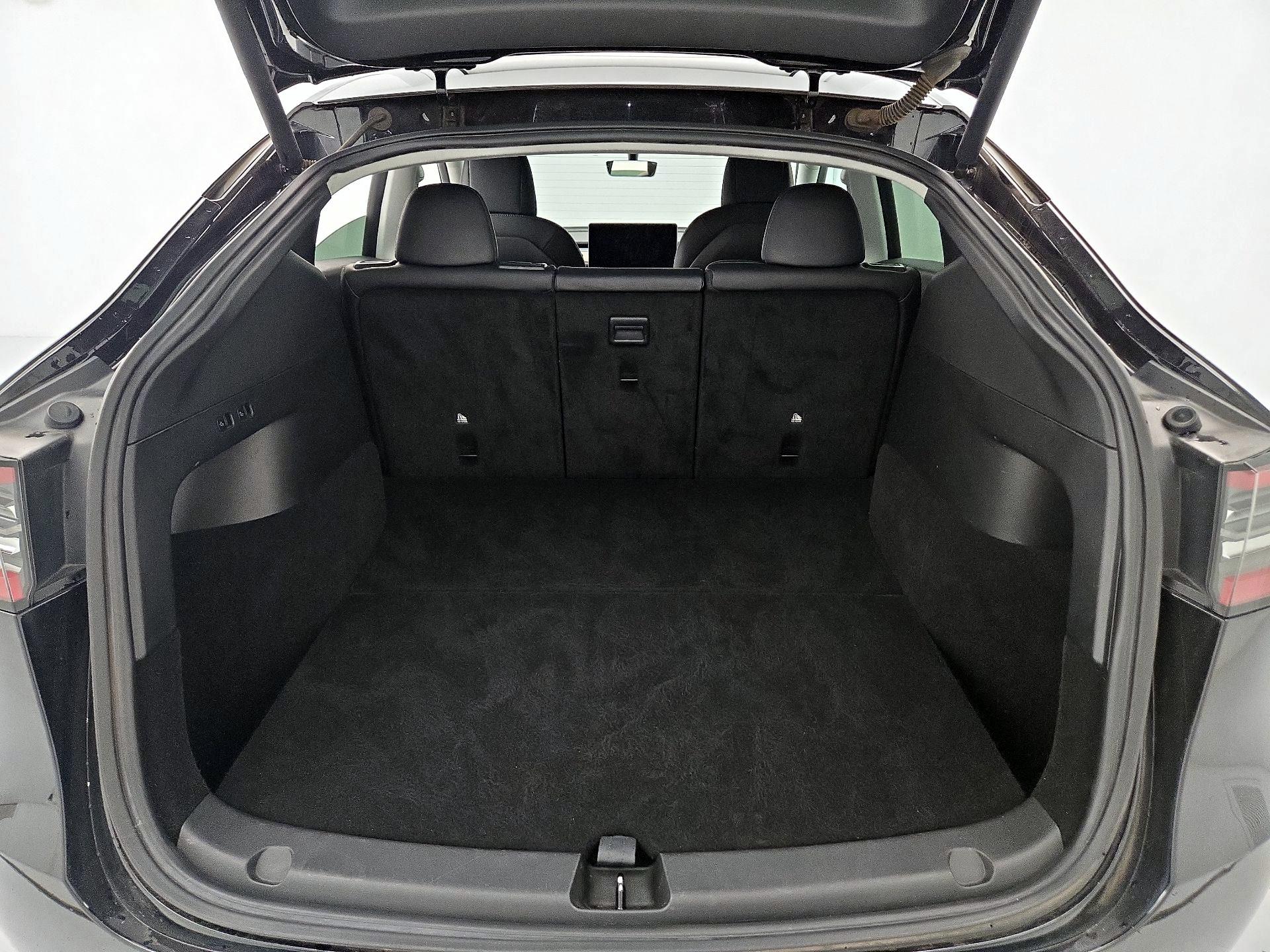 Thumbnail: 2022 Tesla Model Y - 20