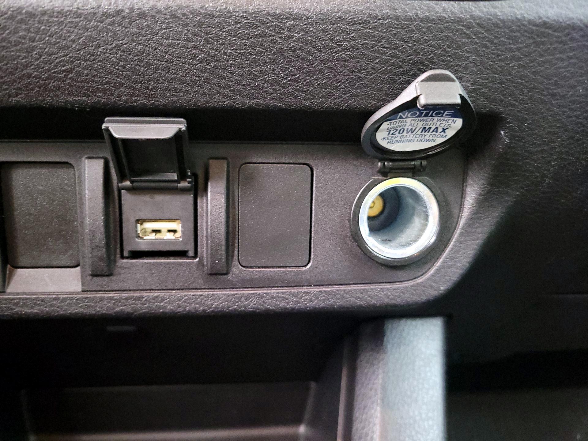 Thumbnail: 2021 Toyota Tacoma - 18