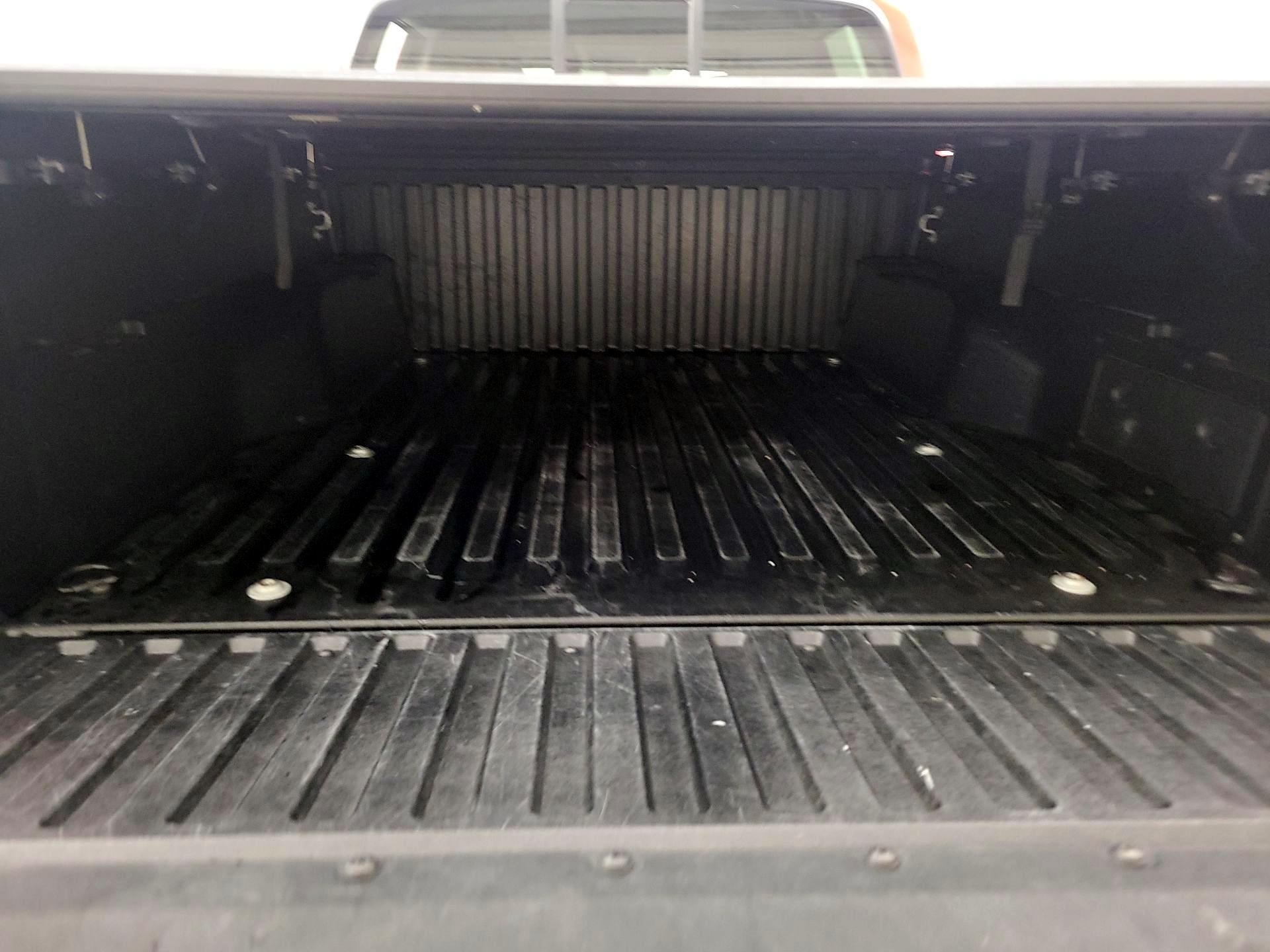 Thumbnail: 2021 Toyota Tacoma - 20