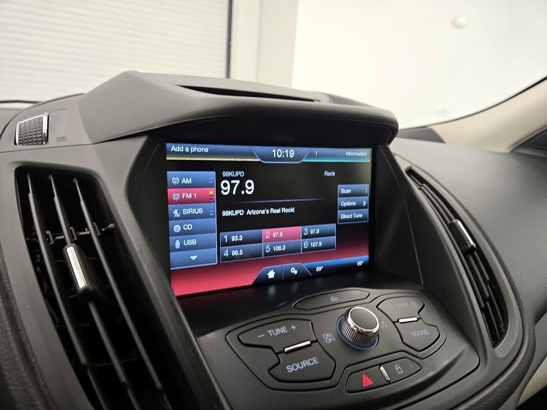 Thumbnail: 2015 Ford Escape - 15