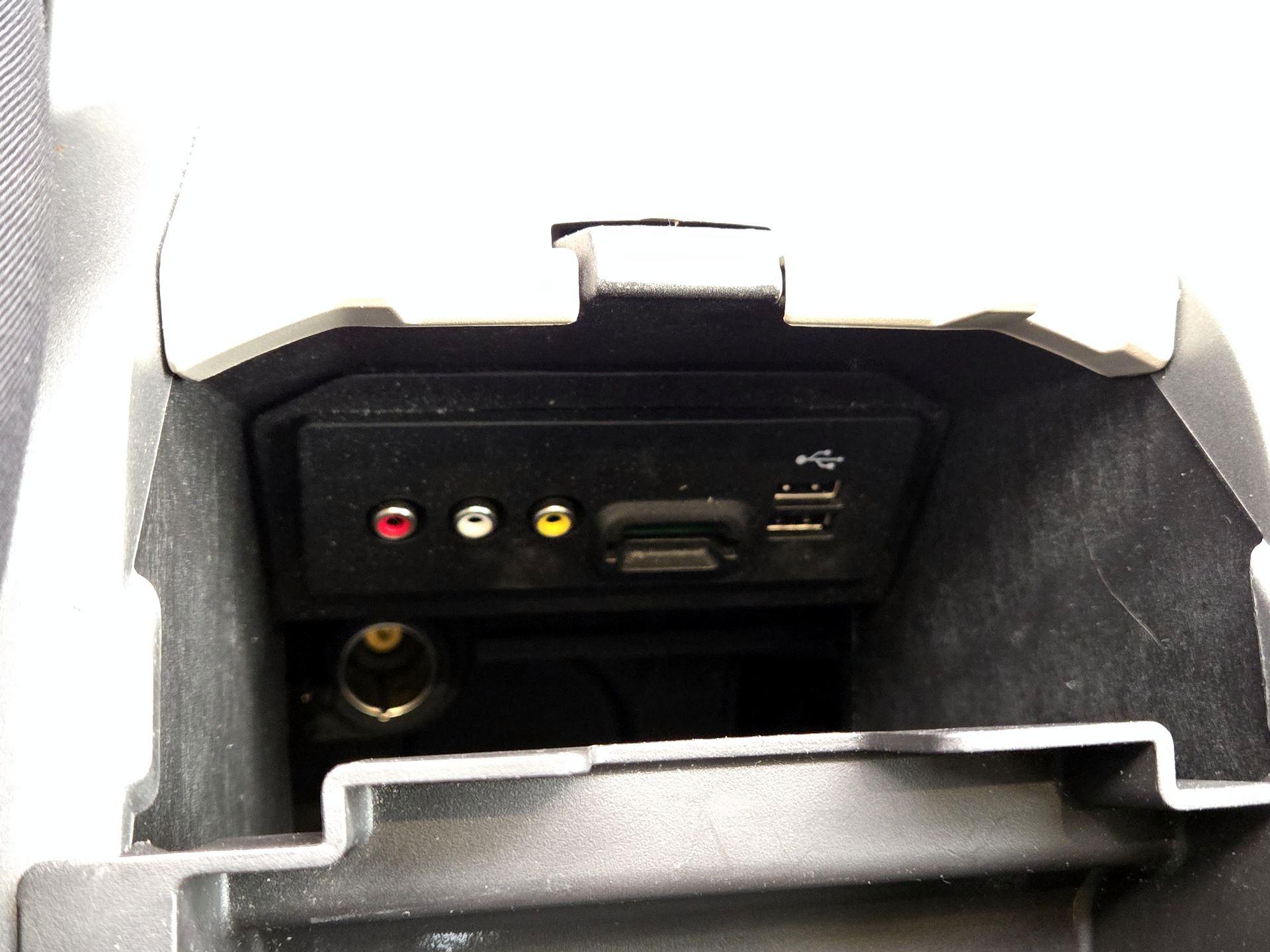 Thumbnail: 2015 Ford Escape - 18