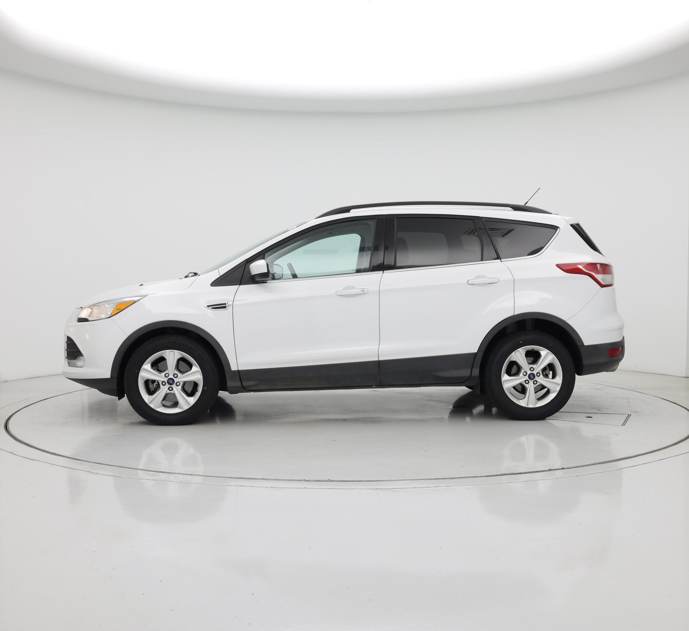 Thumbnail: 2015 Ford Escape - 3